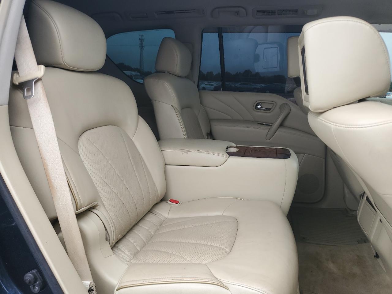 JN8AZ2NEXG9121719 2016 Infiniti Qx80