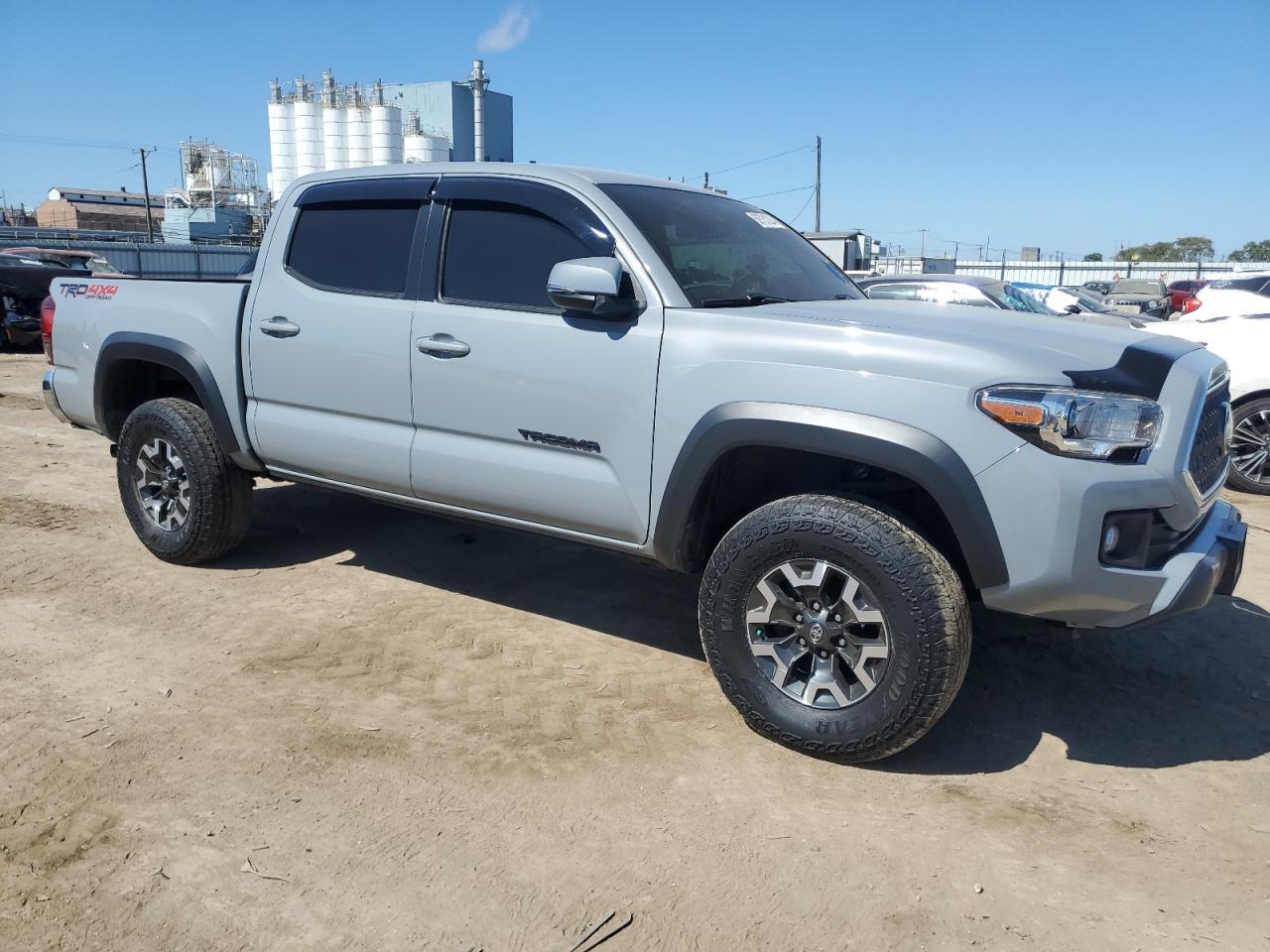 VIN 3TMCZ5AN0KM283235 2019 TOYOTA TACOMA no.4