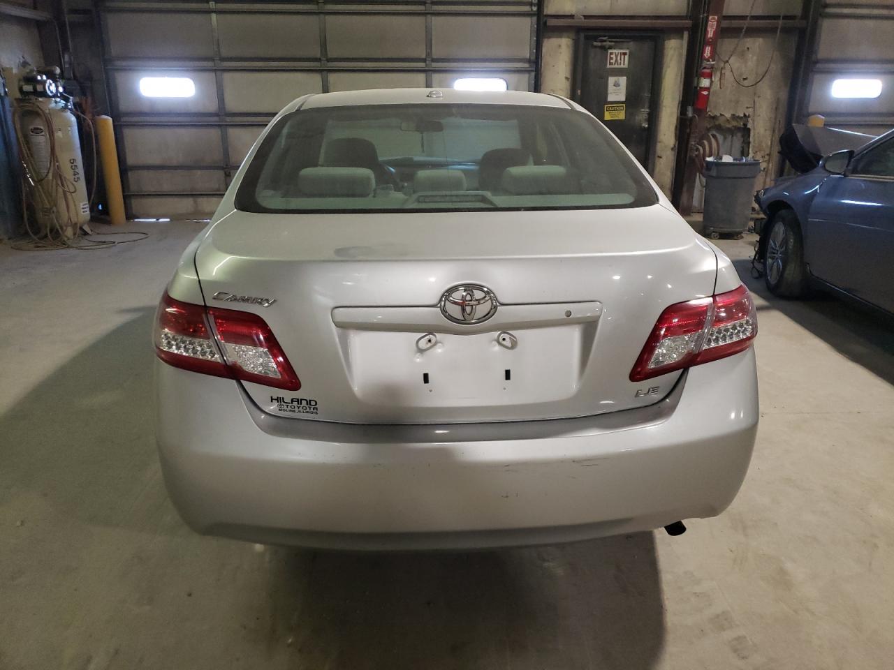 2010 Toyota Camry Base VIN: 4T1BF3EK3AU069967 Lot: 72552974