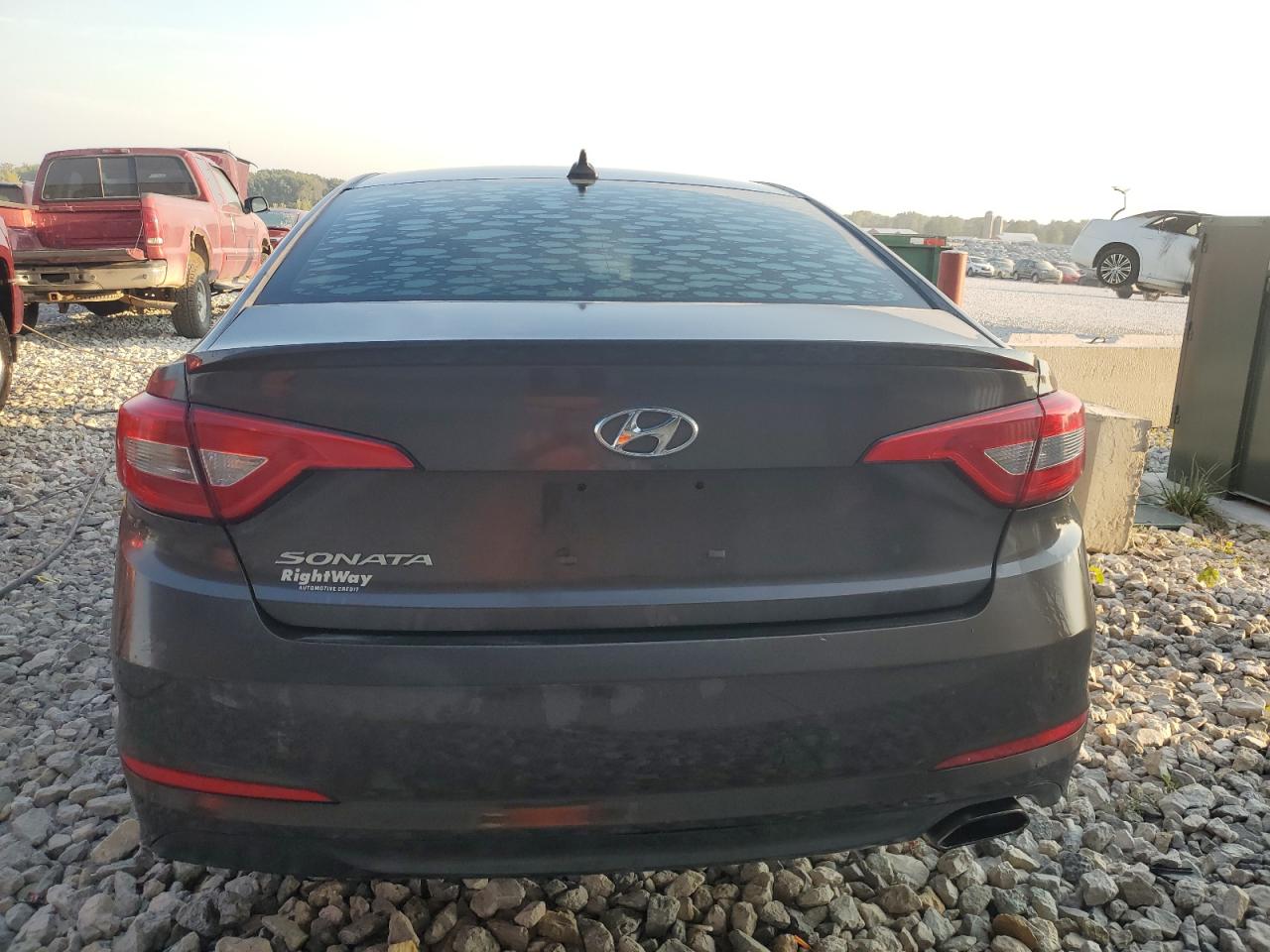 2015 Hyundai Sonata Se VIN: 5NPE24AF4FH129011 Lot: 70788004