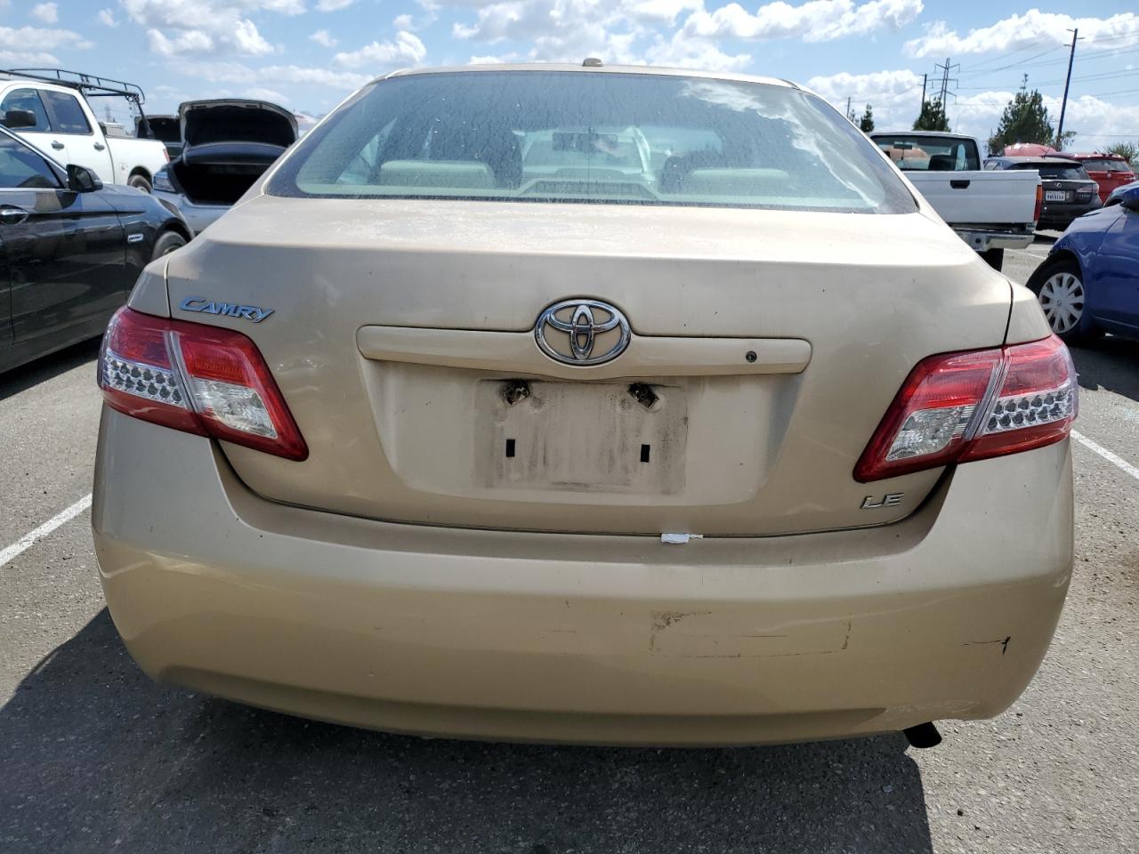 2010 Toyota Camry Base VIN: 4T1BF3EKXAU006820 Lot: 71843274