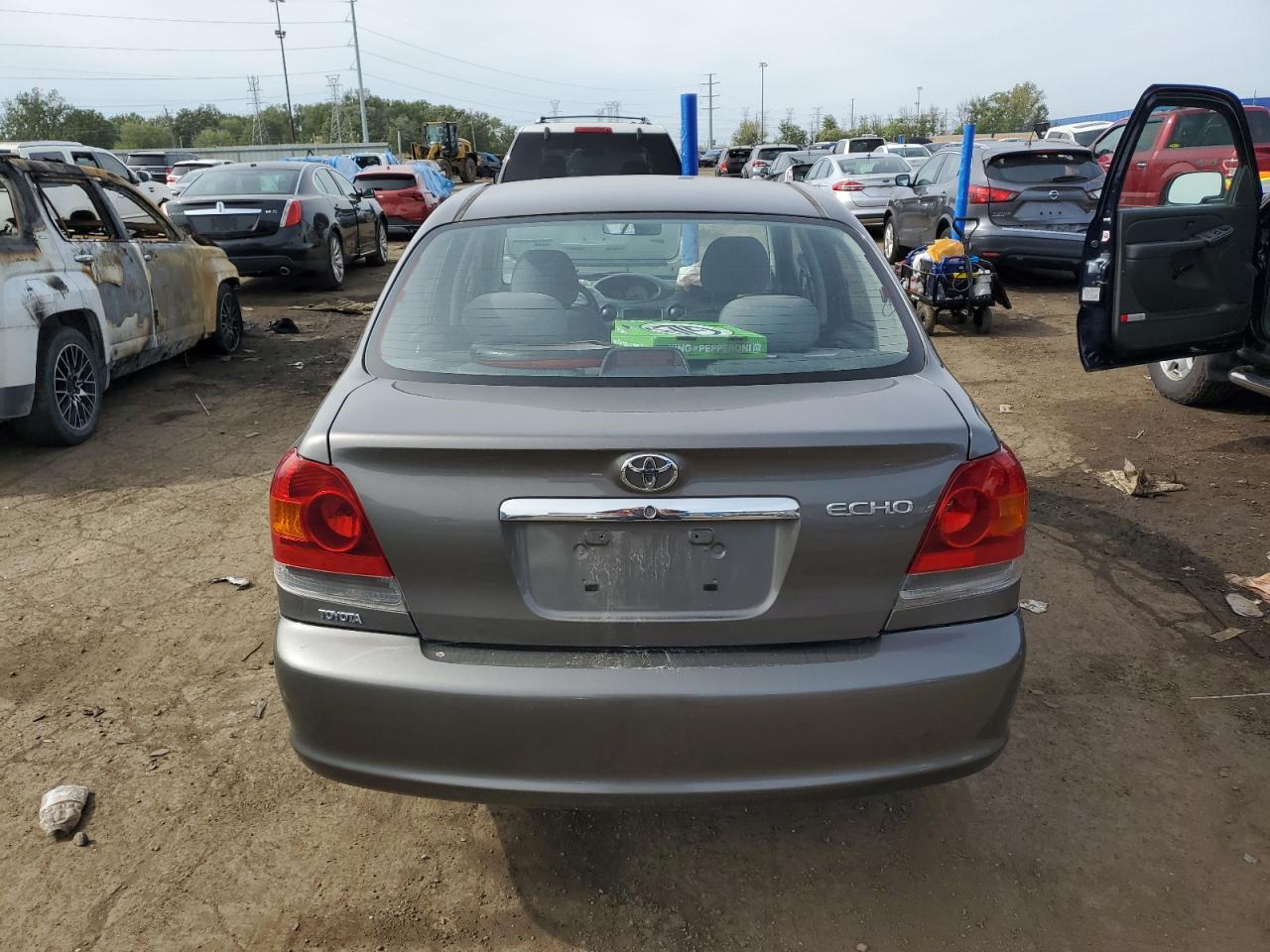 2005 Toyota Echo VIN: JTDBT123850372870 Lot: 73047174