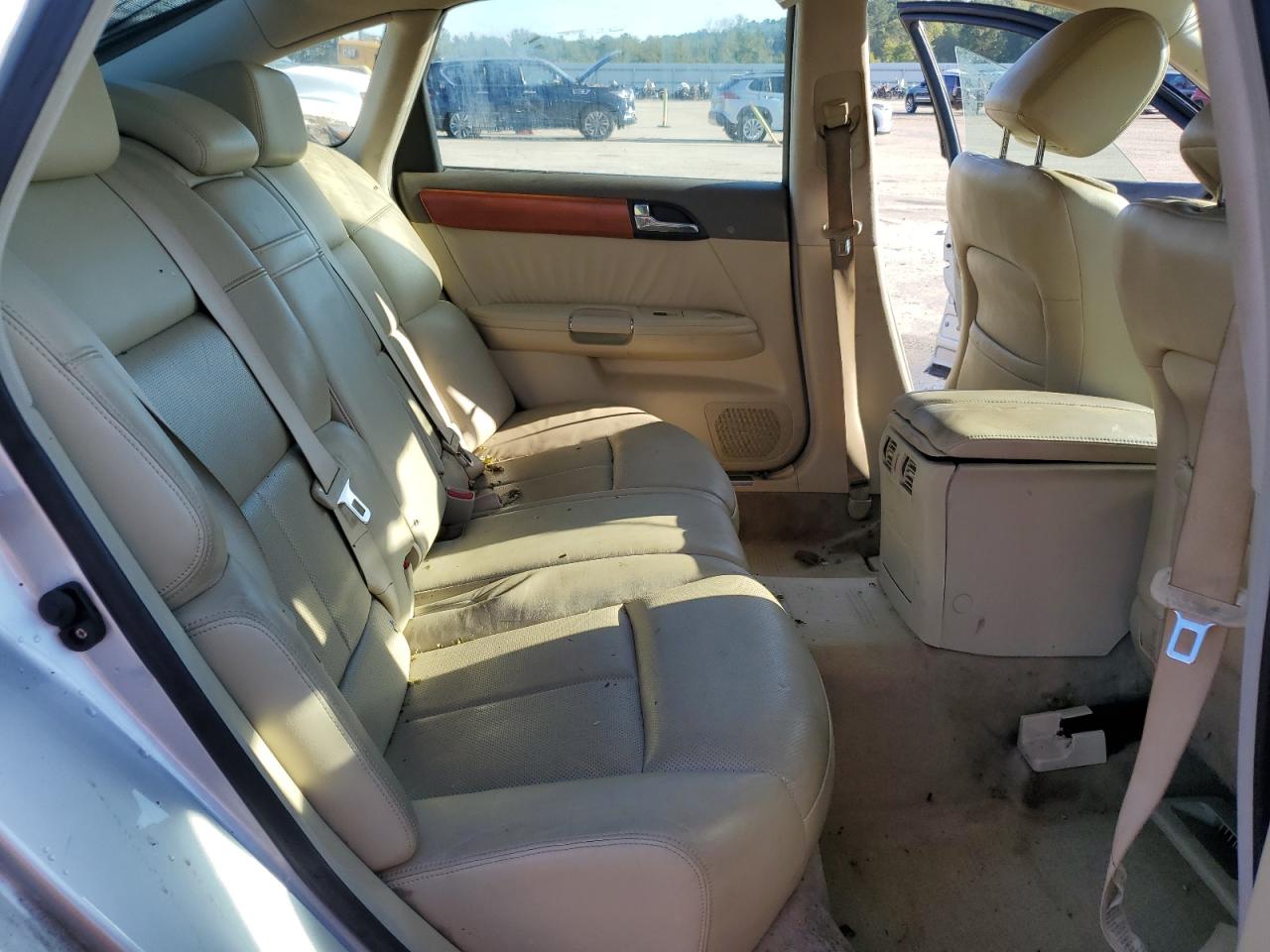 2006 Infiniti M - Image 10