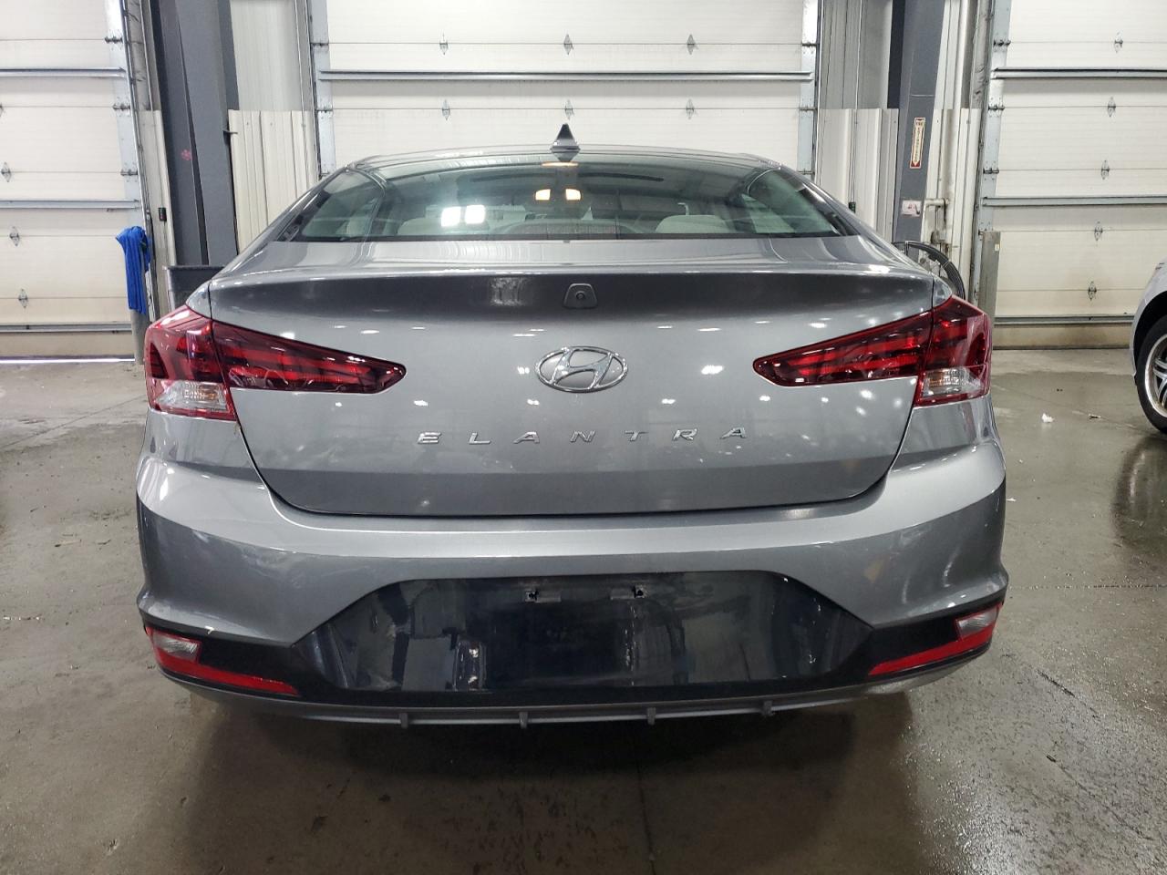 2019 Hyundai Elantra Sel VIN: 5NPD84LF2KH479061 Lot: 73216394