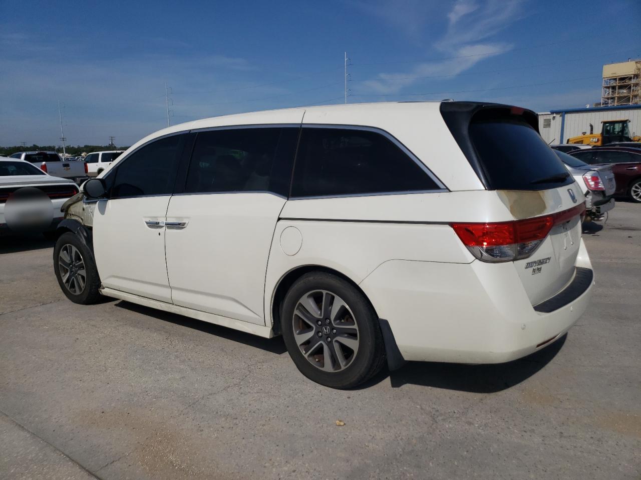 2014 Honda Odyssey - Image 2