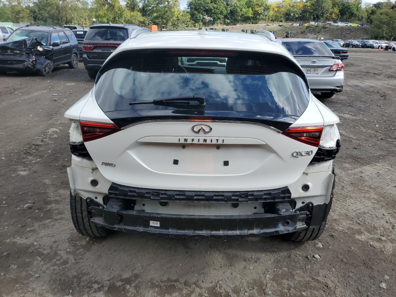 2018 Infiniti Qx30 Pure VIN: SJKCH5CR9JA005428 Lot: 73800714