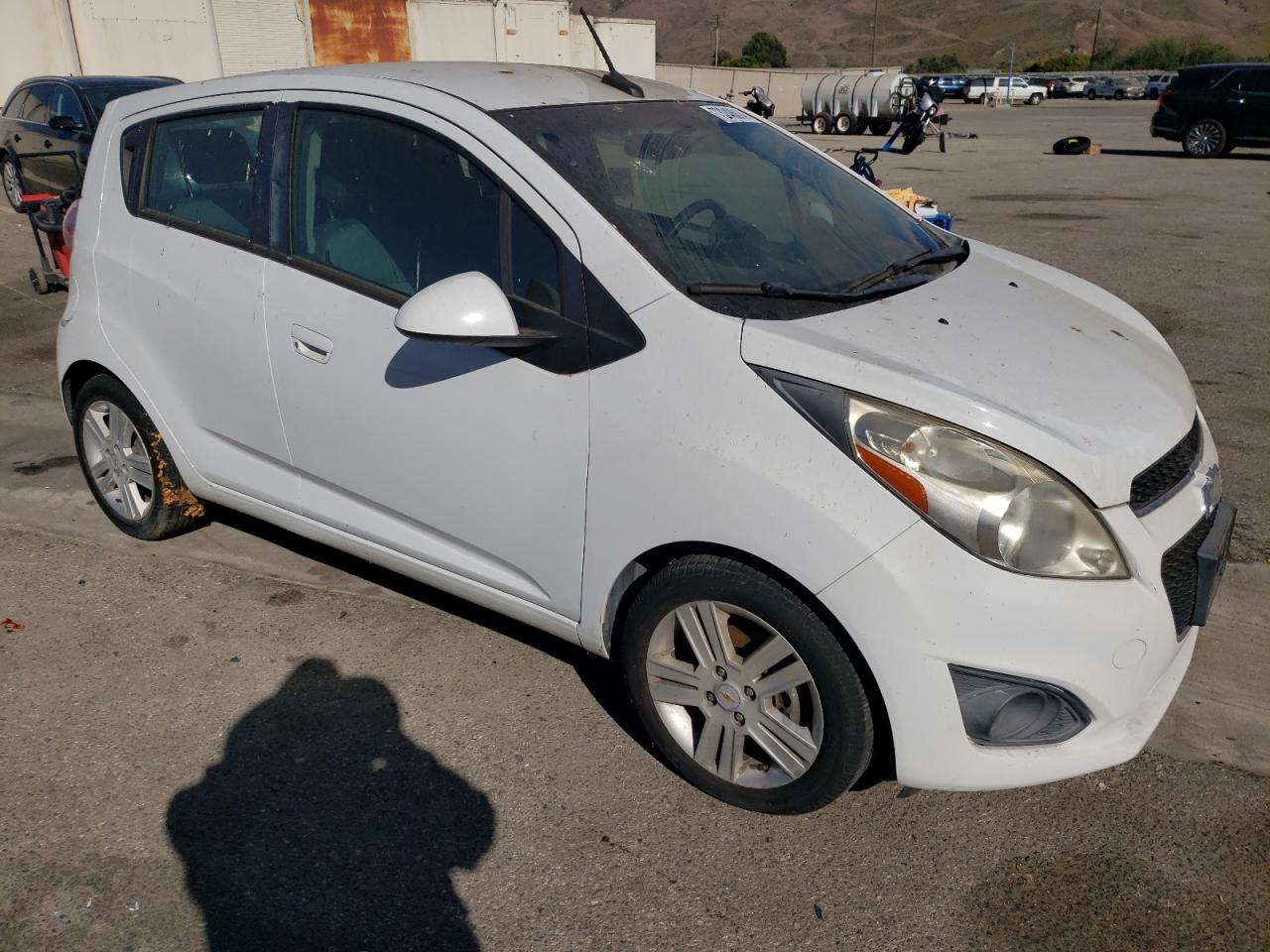 VIN KL8CD6S98DC516569 2013 CHEVROLET SPARK no.4