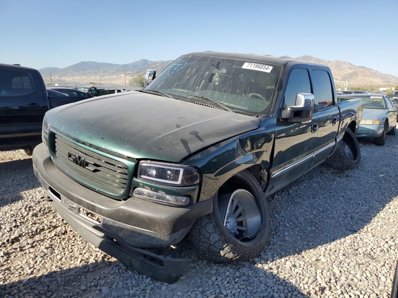 2001 GMC Sierra K2500 Heavy Duty VIN: 1GTHK23161F165899 Lot: 71196854