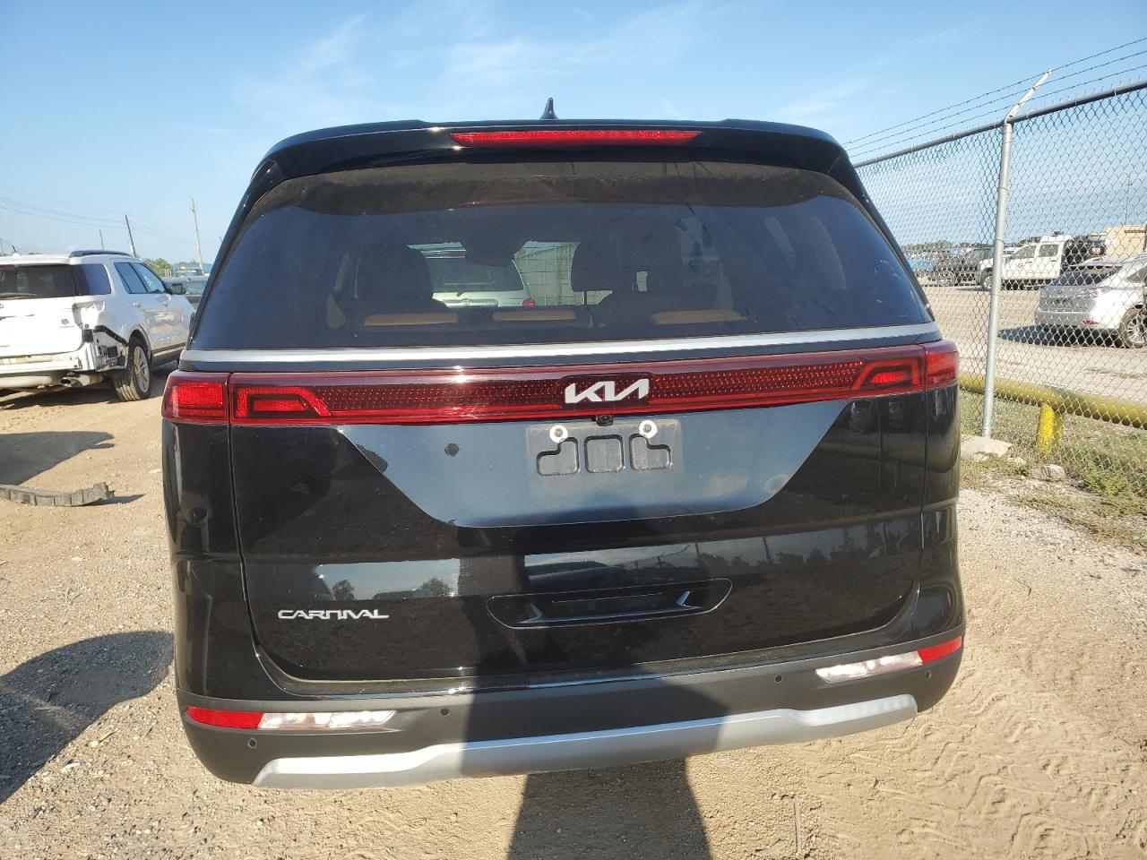 2023 Kia Carnival Lx VIN: KNDNB4H36P6214911 Lot: 72437614