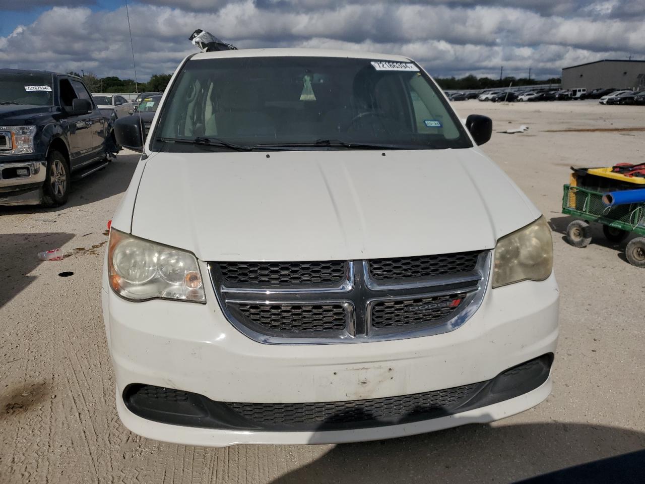 2013 Dodge Caravan - Image 5