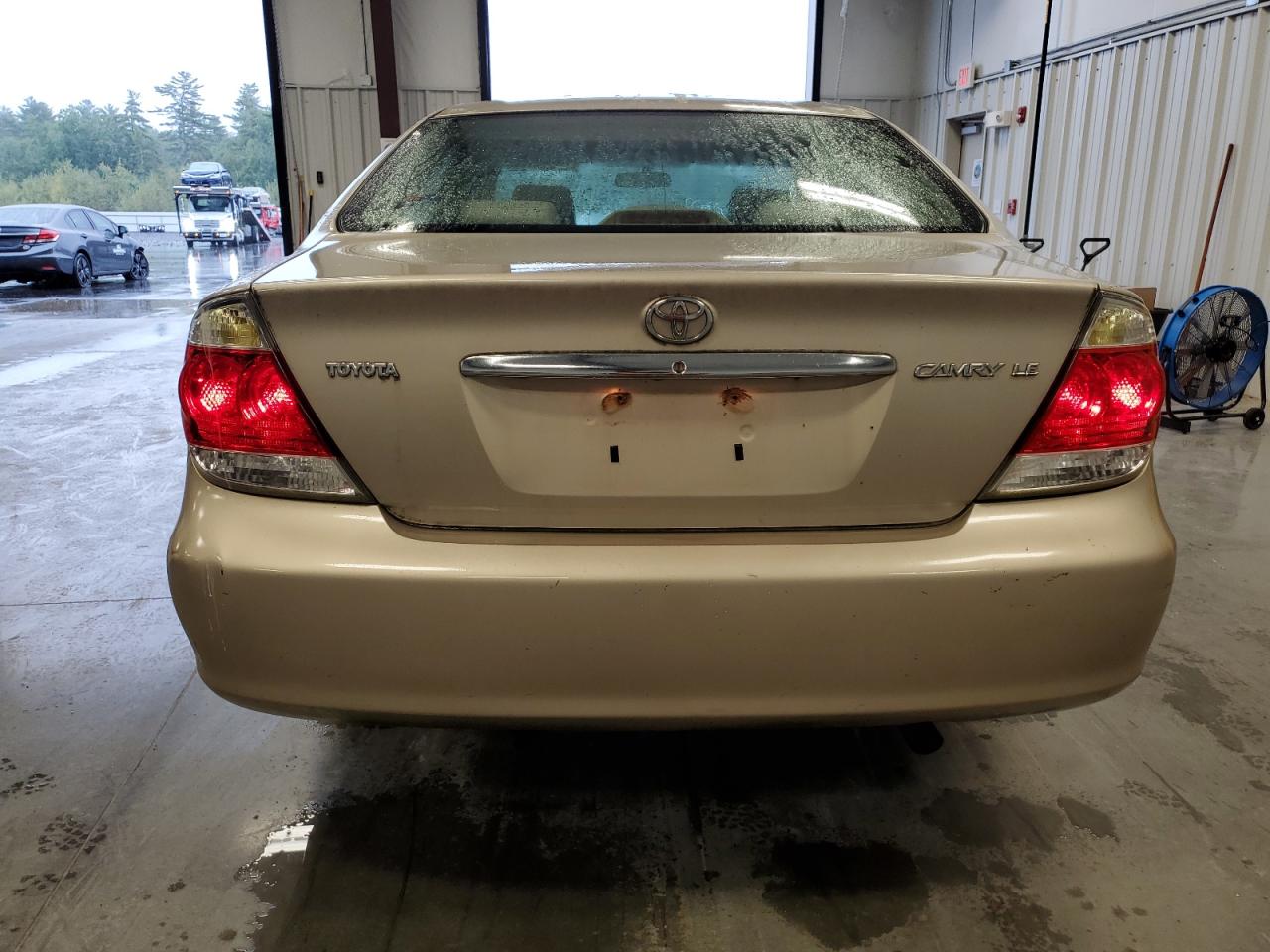 4T1BE32KX5U538985 2005 Toyota Camry Le