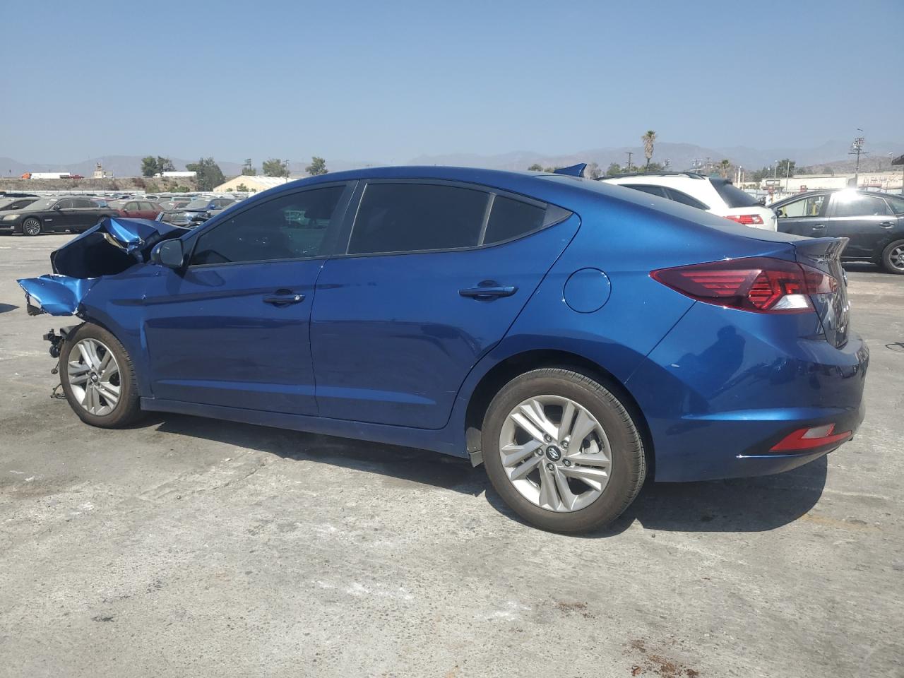 5NPD84LF6LH560078 2020 HYUNDAI ELANTRA - Image 2