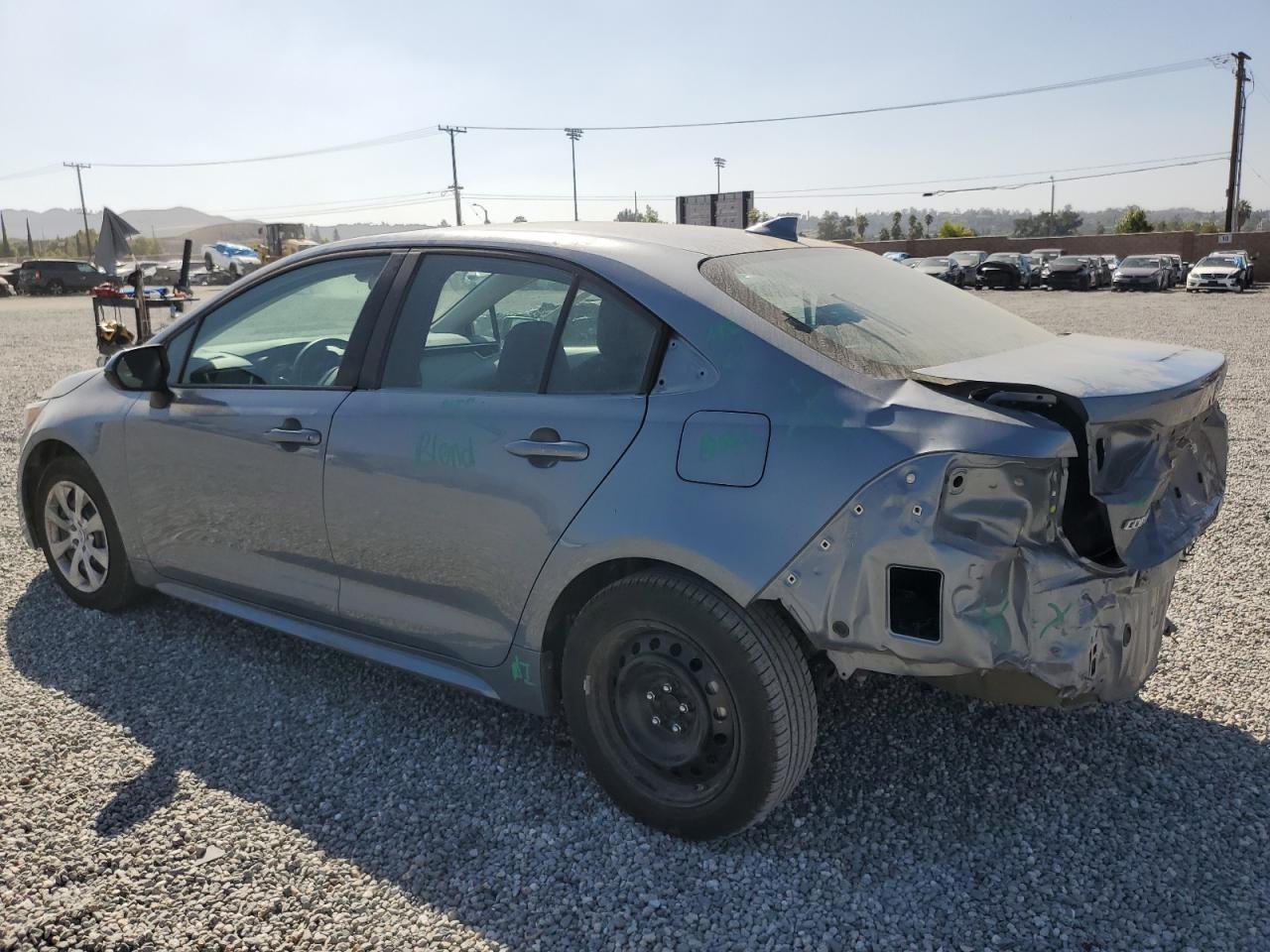 5YFEPMAEXNP340191 2022 TOYOTA COROLLA - Image 2