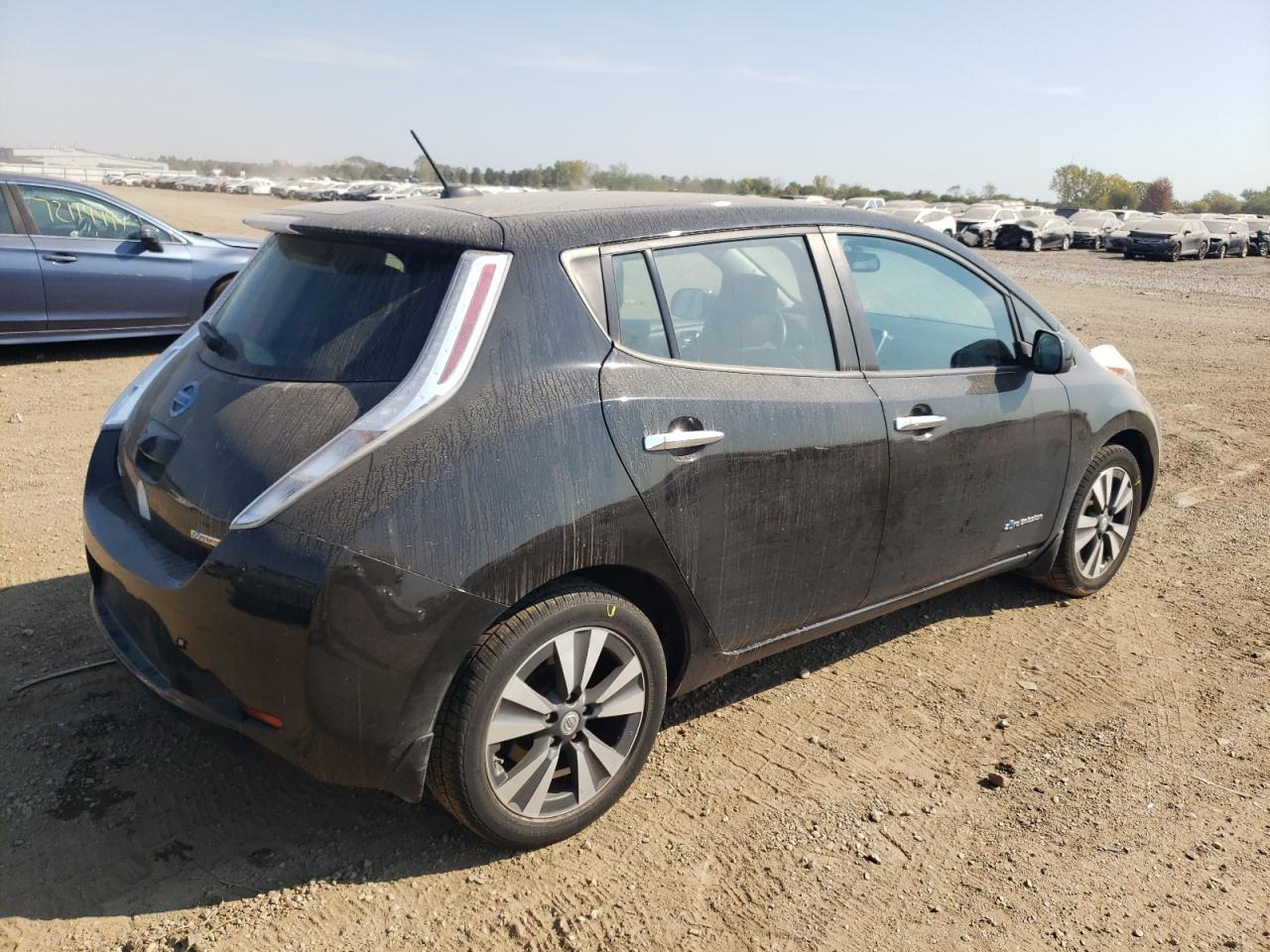 2015 Nissan Leaf - Image 3
