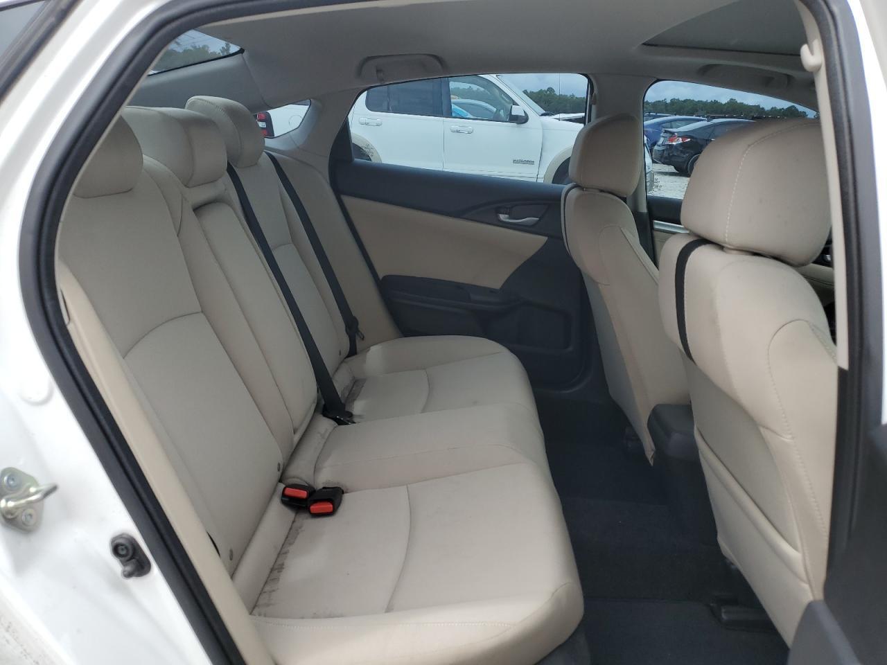 19XFC2F77GE098267 2016 Honda Civic Ex