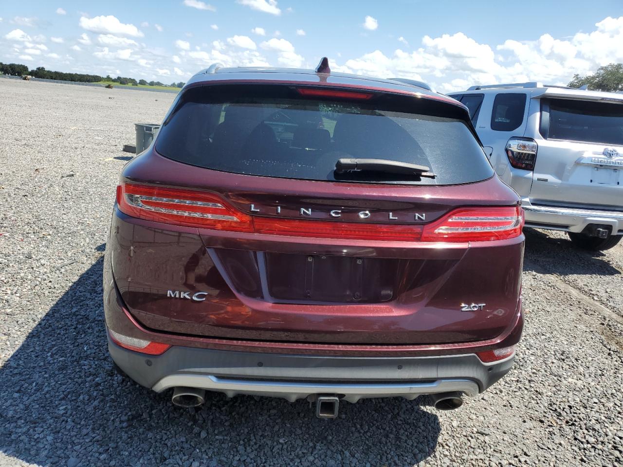 5LMCJ3C90HUL55186 2017 Lincoln Mkc Reserve