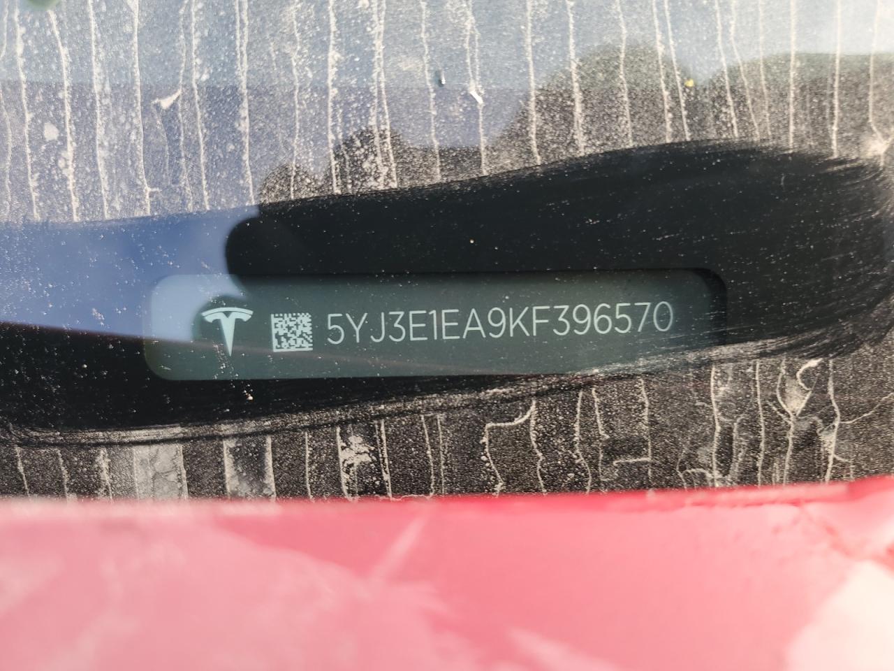 5YJ3E1EA9KF396570 2019 Tesla Model 3