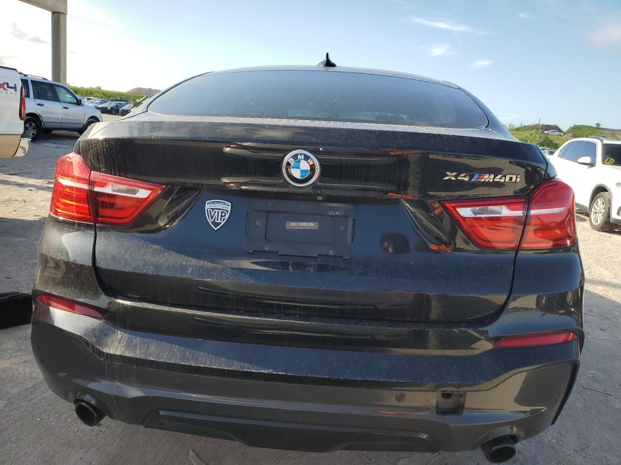 5UXXW7C54J0W63925 2018 BMW X4 xDrivem40I