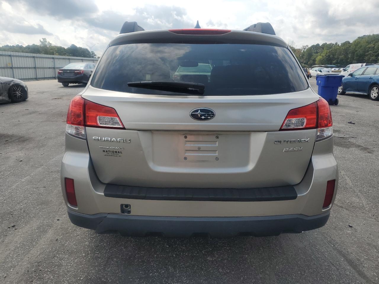 2014 Subaru Outback - Image 6