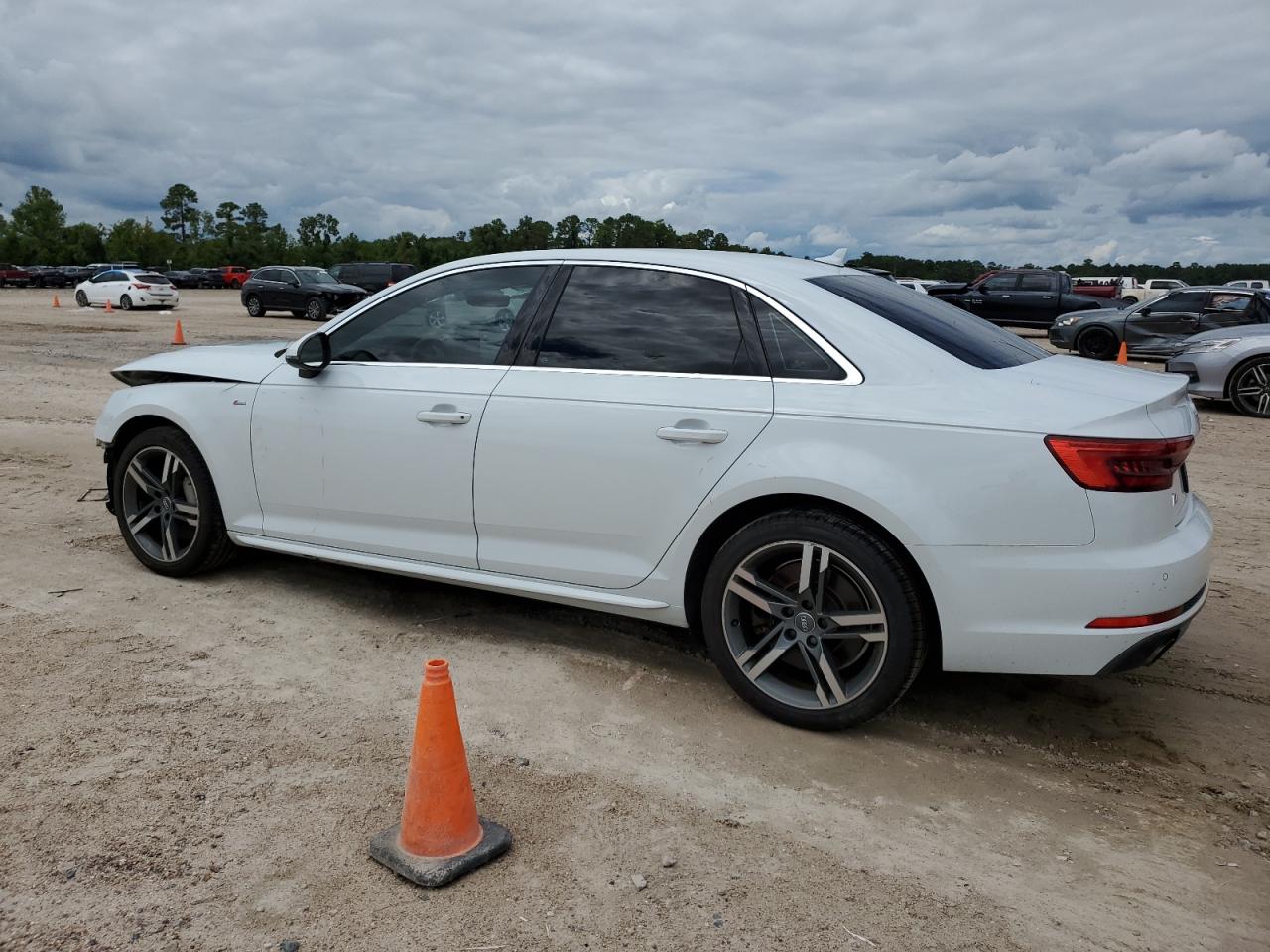 WAUENAF46HN069004 2017 AUDI A4 - Image 2