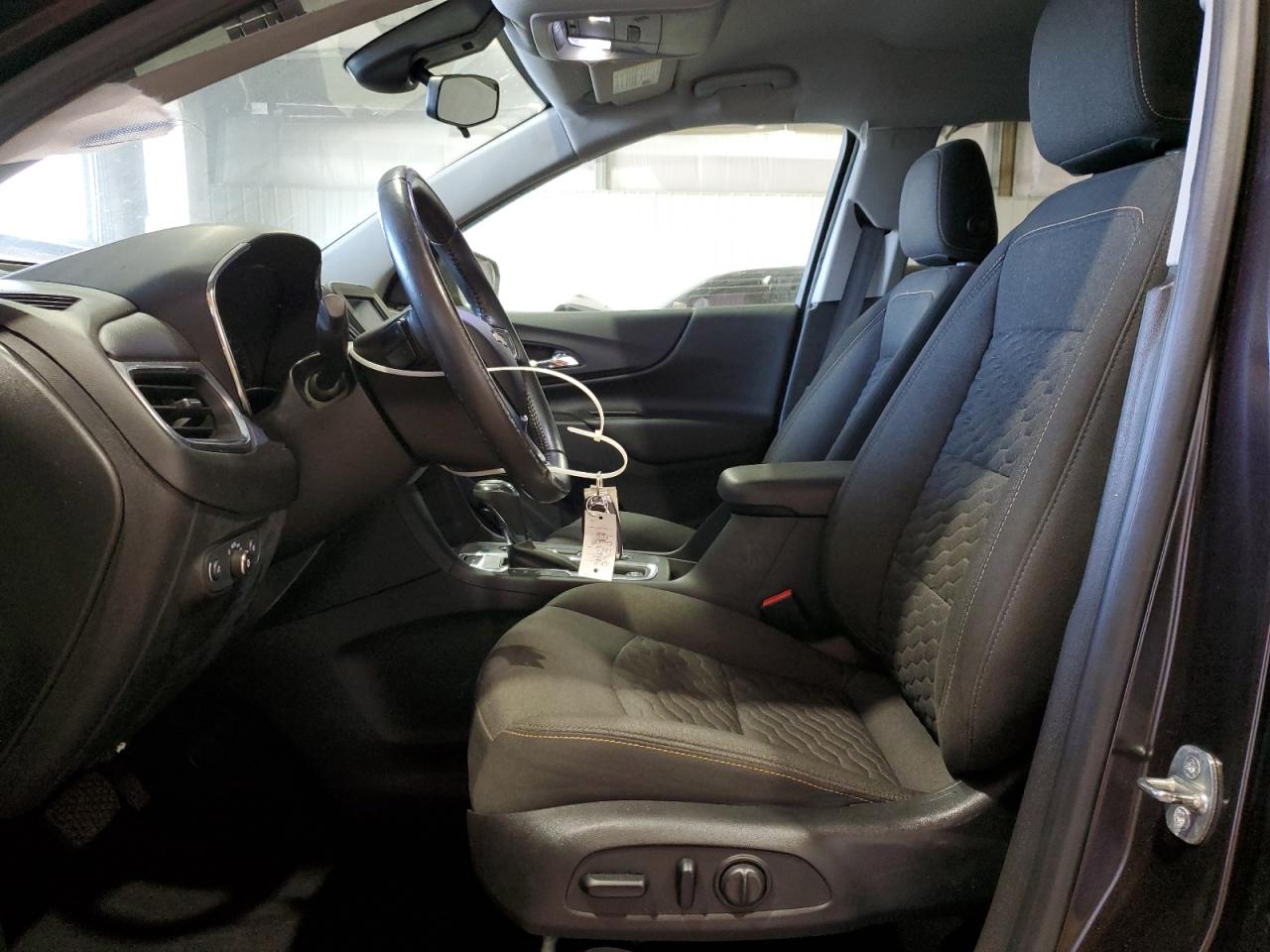 2020 Chevrolet Equinox - Image 7