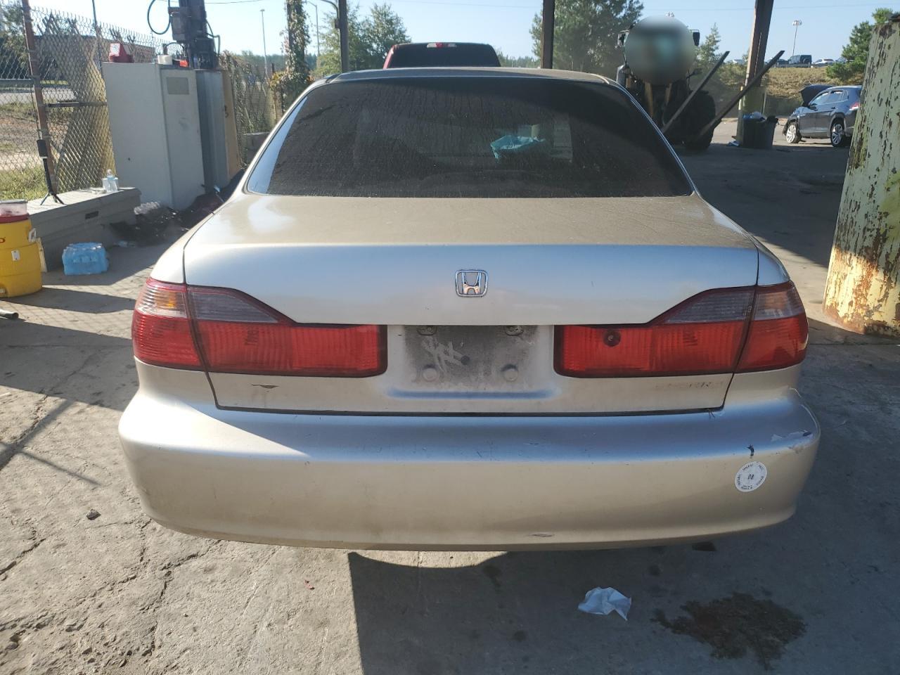 2000 Honda Accord Lx VIN: 1HGCG5641YA016246 Lot: 71496564