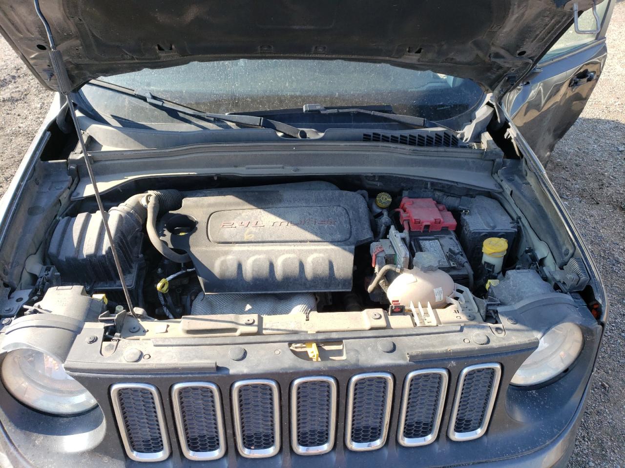 2018 Jeep Renegade - Image 12
