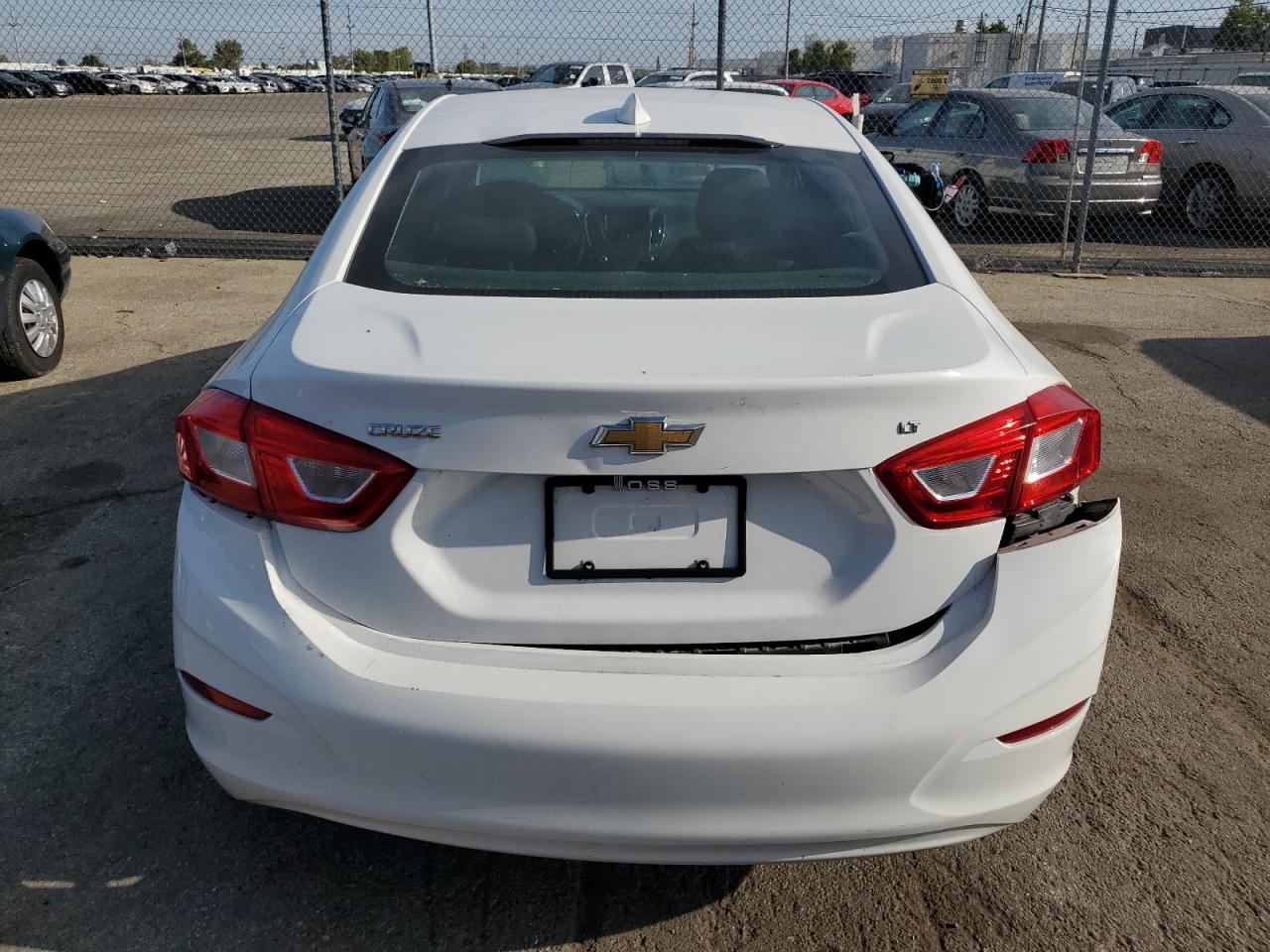 1G1BE5SM9H7113464 2017 Chevrolet Cruze Lt