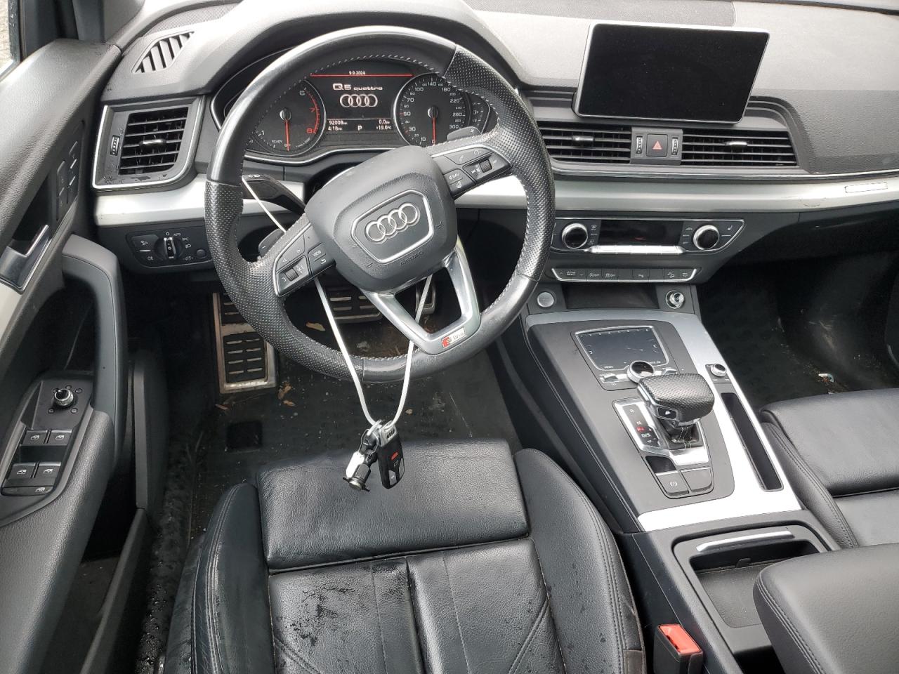 WA1ENAFYXJ2009573 2018 Audi Q5 Progressiv S-Line