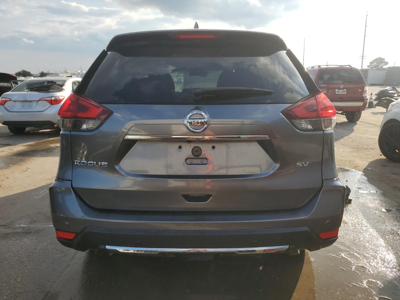 2019 Nissan Rogue S VIN: KNMAT2MTXKP504657 Lot: 66399394