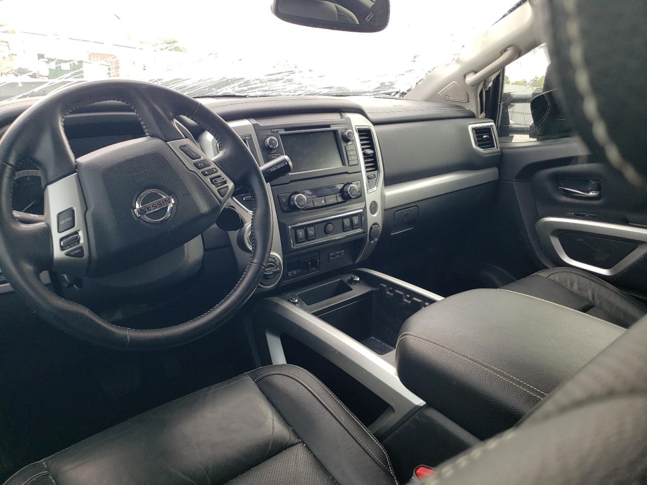 1N6AA1E53KN535323 2019 Nissan Titan Sv