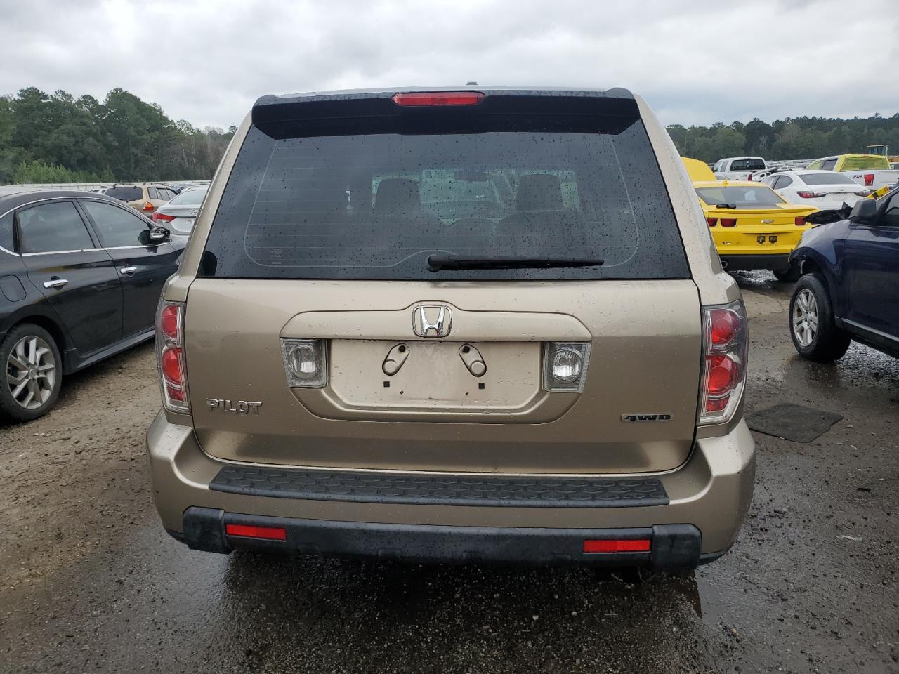 2006 Honda Pilot Lx VIN: 2HKYF18186H559988 Lot: 71614484