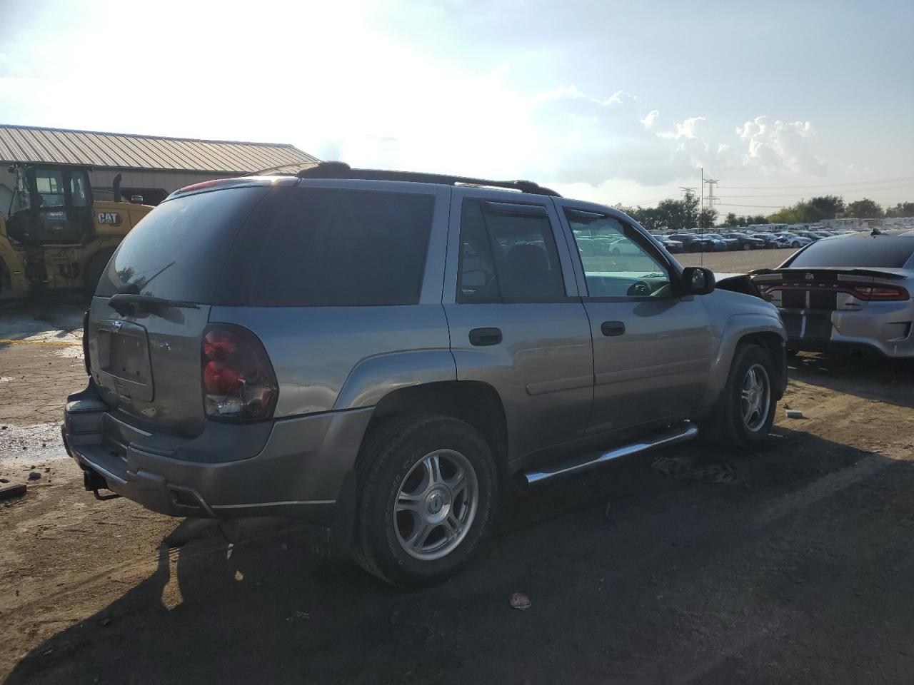 2007 Chevrolet Trailblazer Ls VIN: 1GNDT13S372124670 Lot: 72618574