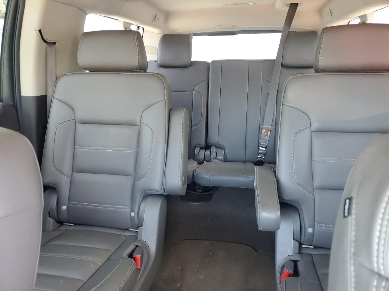 2016 GMC Yukon Xl Denali VIN: 1GKS1HKJ8GR157361 Lot: 73398354