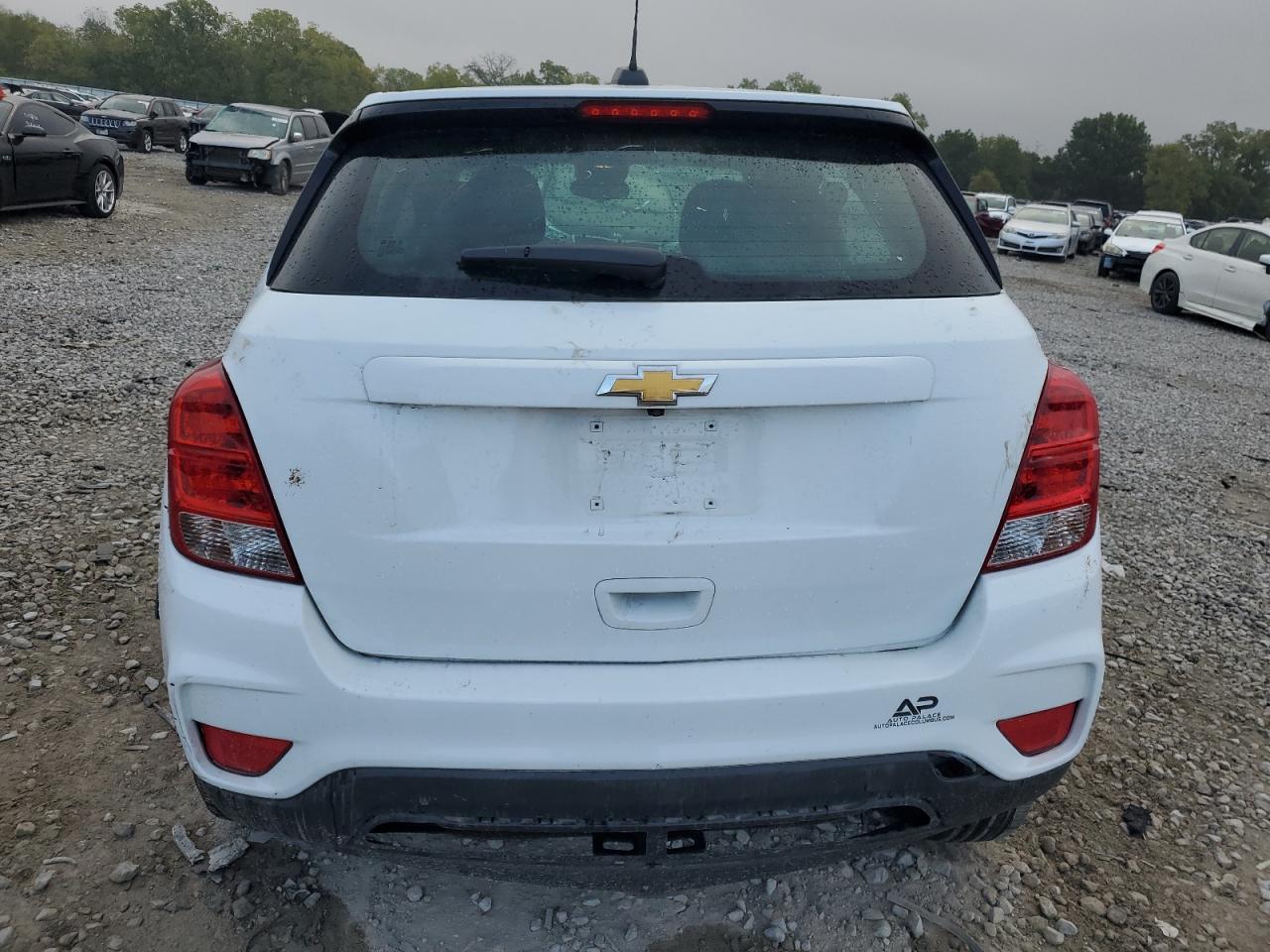 KL7CJNSB4JB732799 2018 Chevrolet Trax Ls