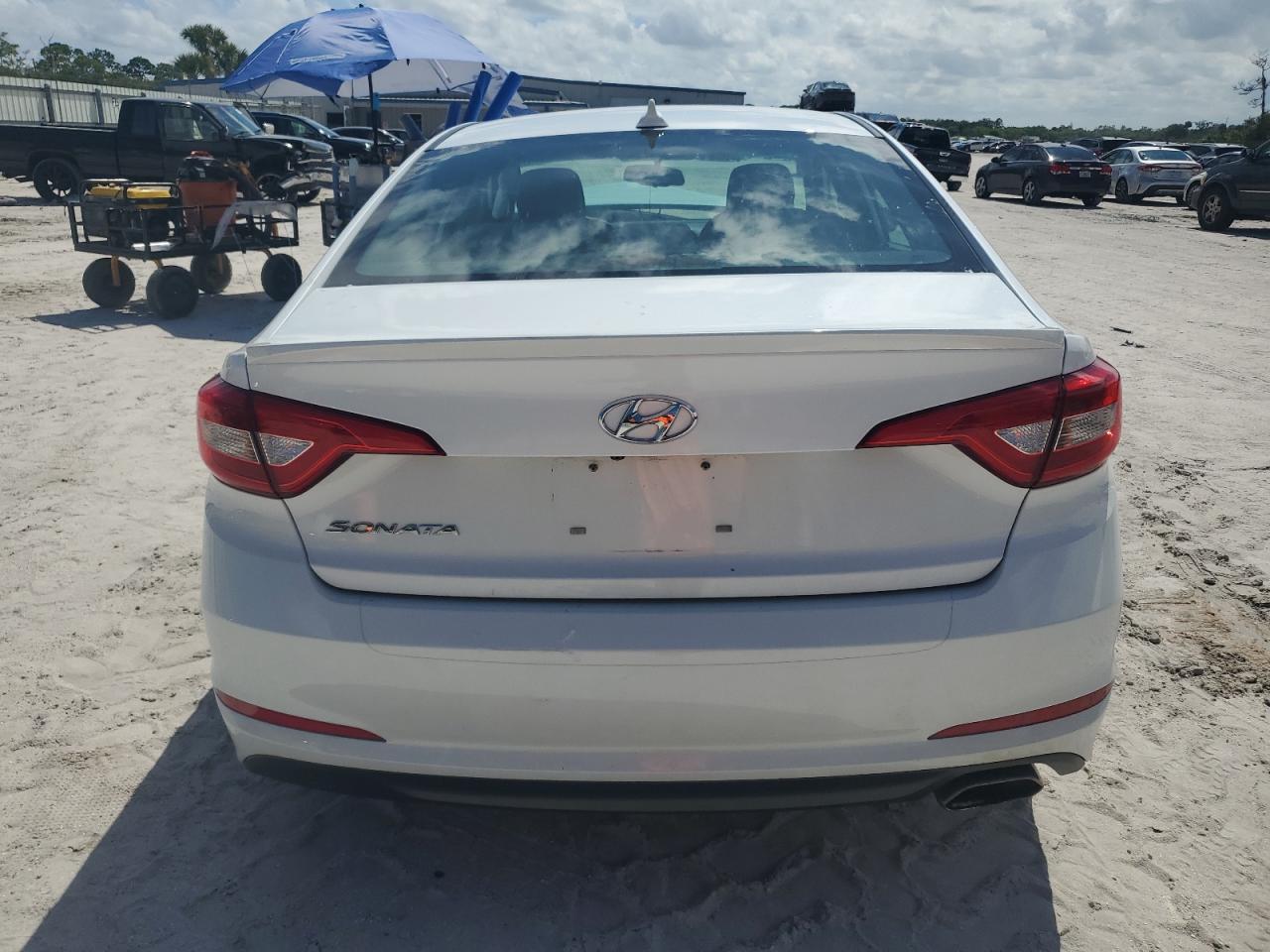 2015 Hyundai Sonata Se VIN: 5NPE24AF8FH228074 Lot: 72729644