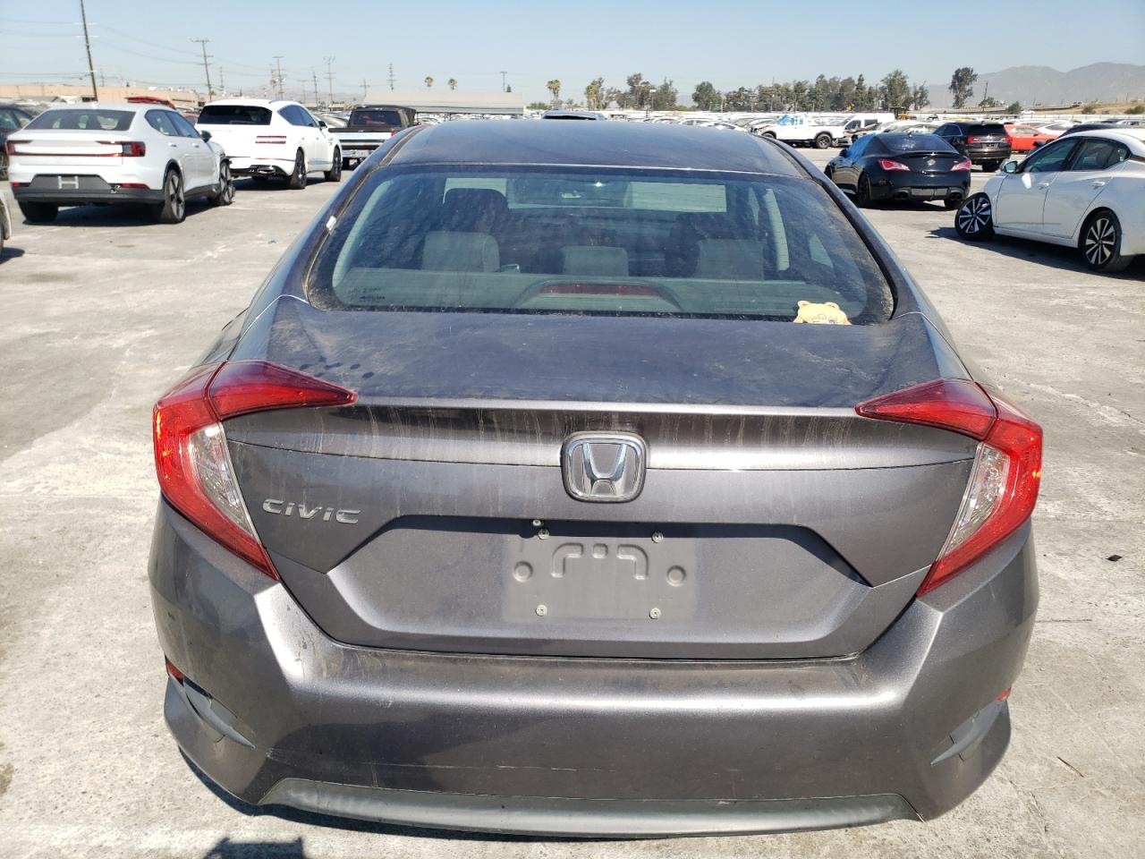 2HGFC2F51GH533045 2016 Honda Civic Lx