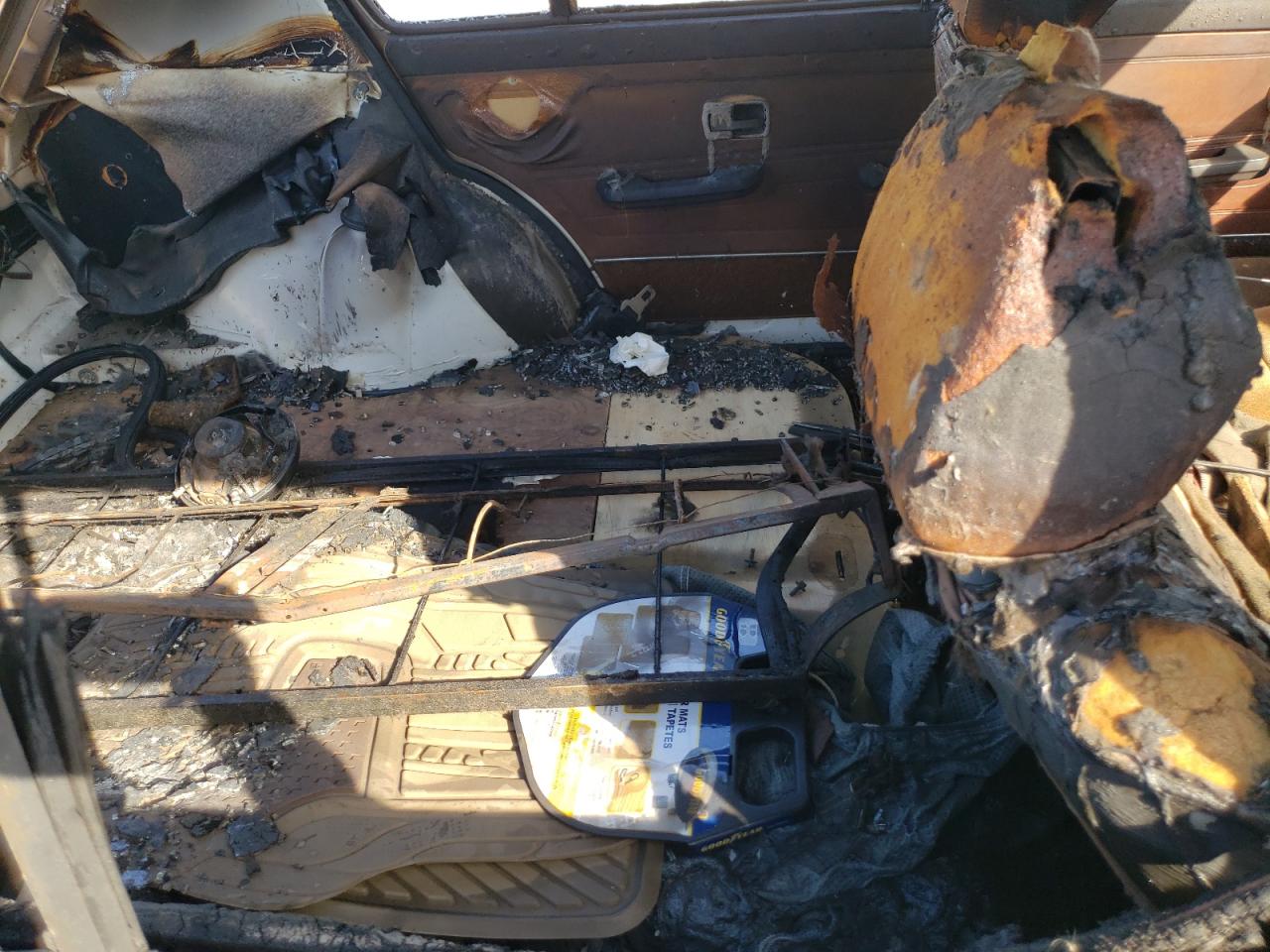 1978 Volkswagen Rabbit VIN: 1783383835 Lot: 70585354