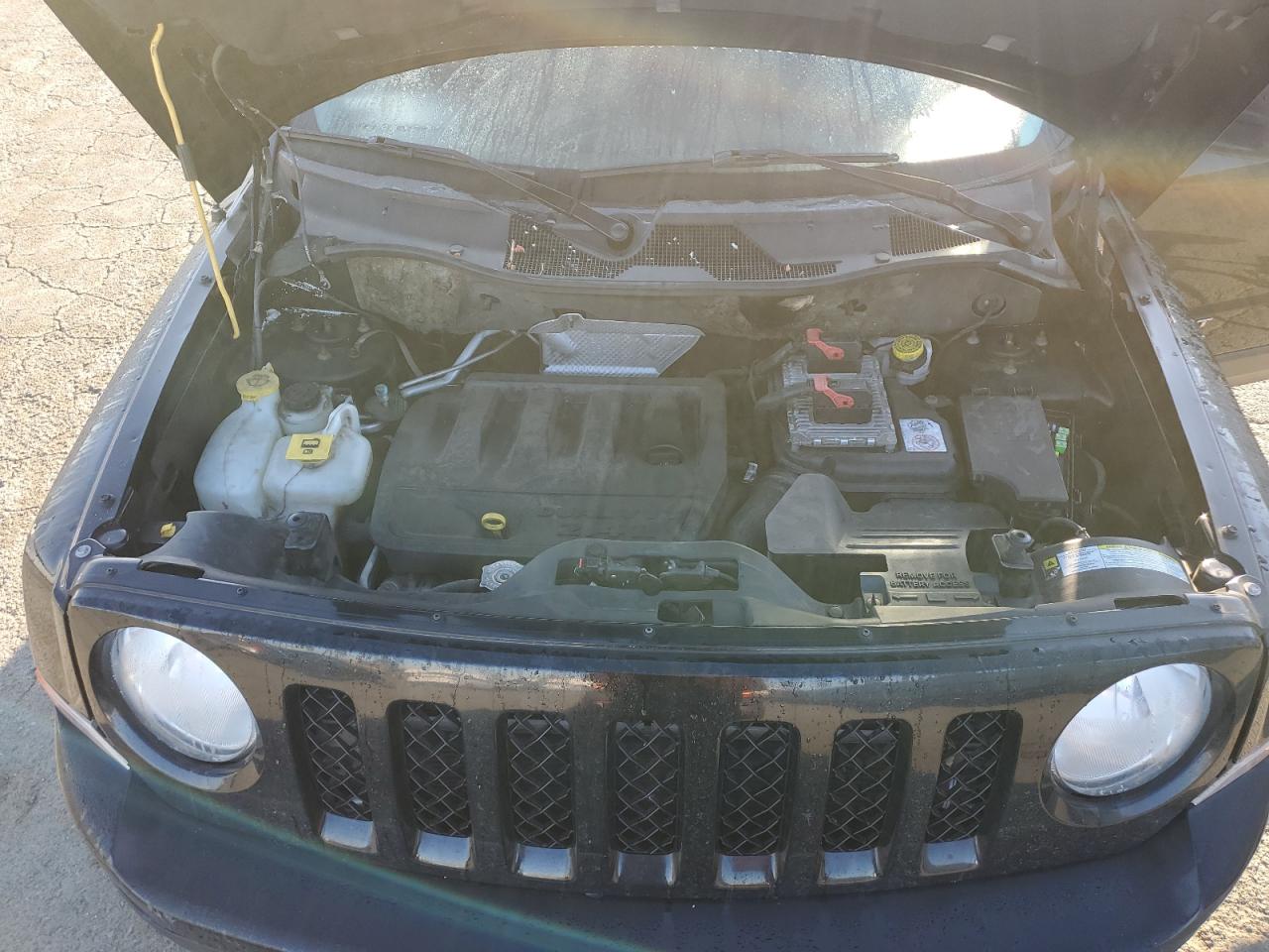 2013 Jeep Liberty (Patriot) - Image 11