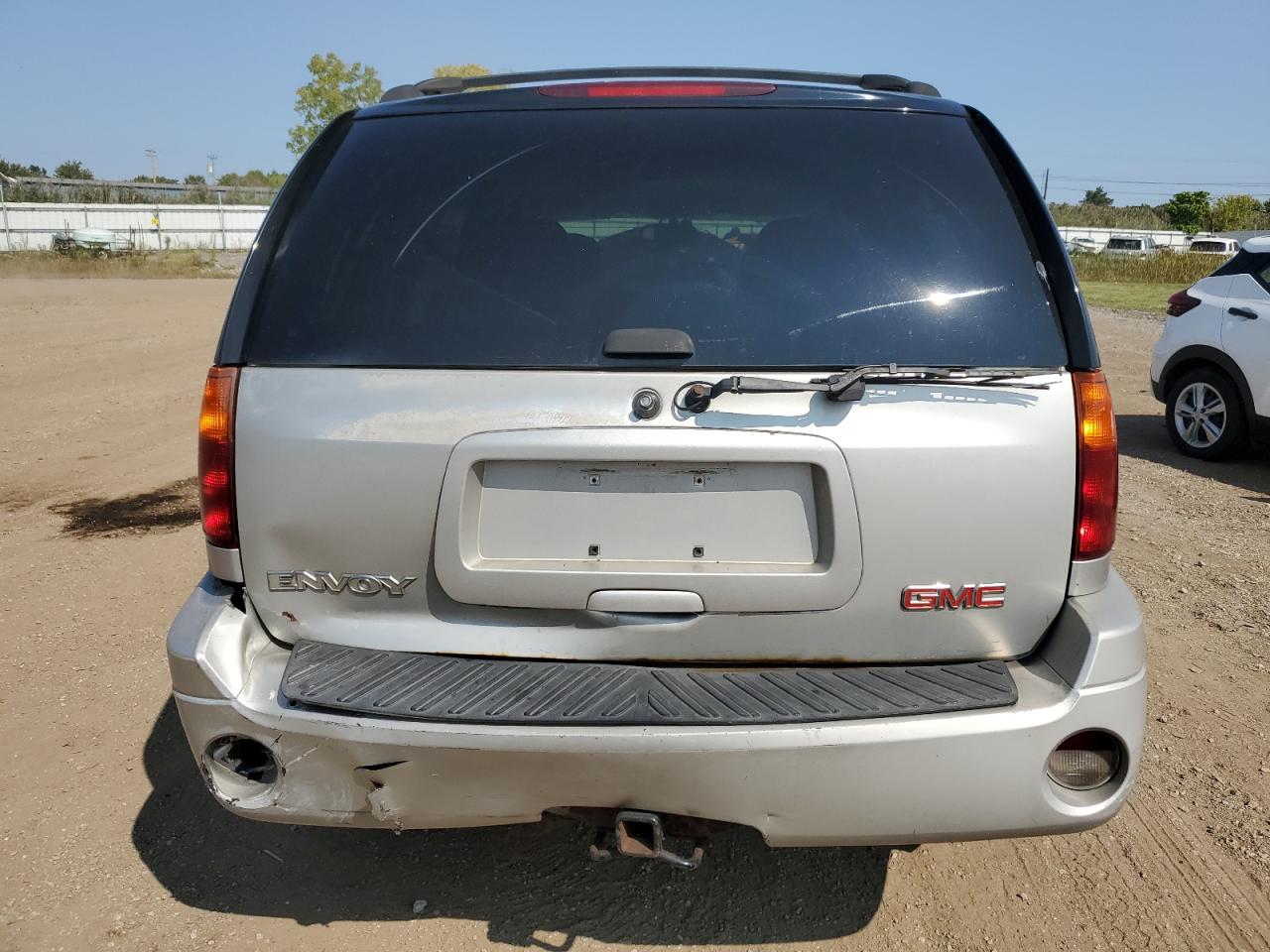 2005 GMC Envoy VIN: 1GKDT13S252270360 Lot: 71407924