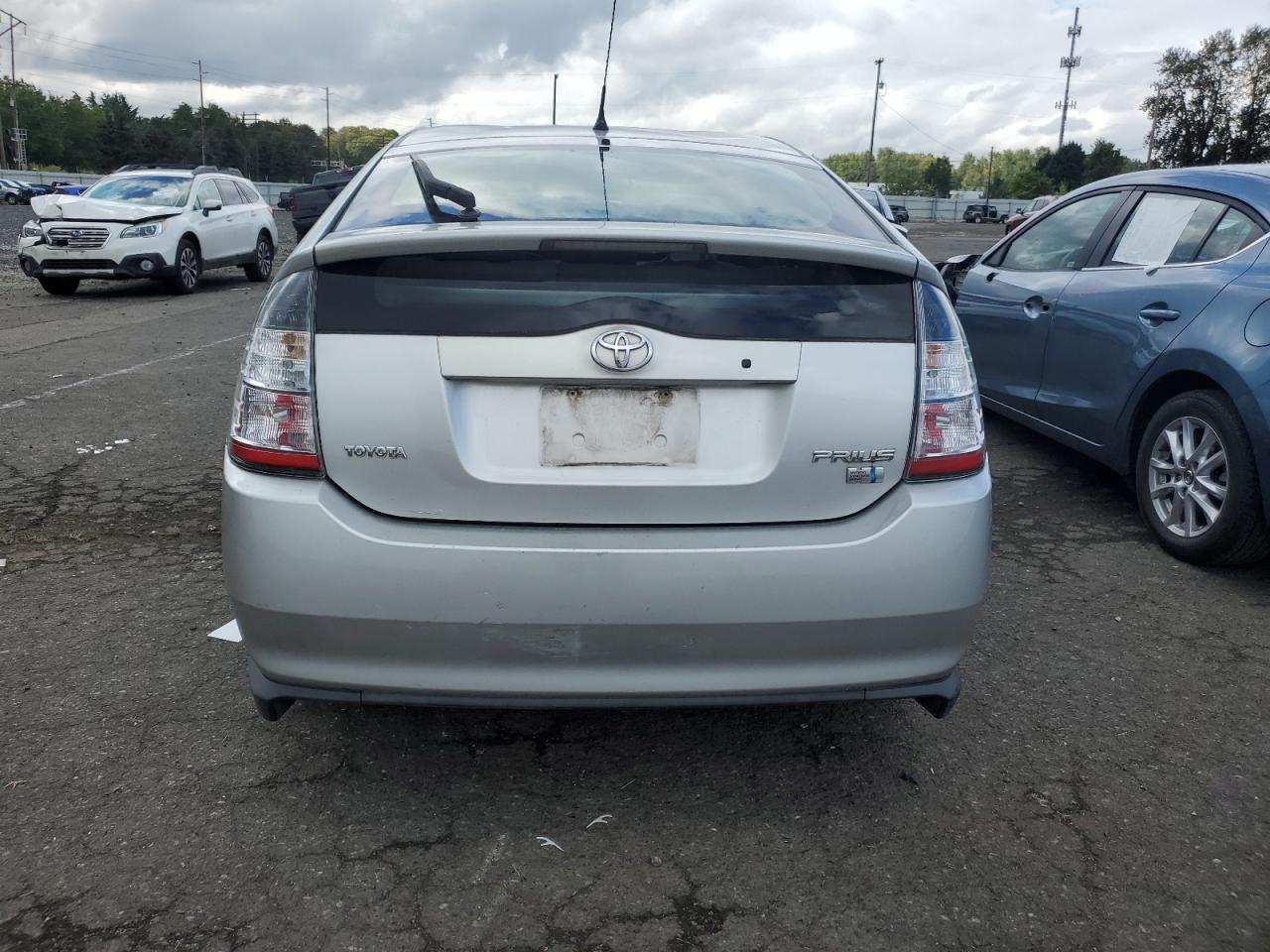 2004 Toyota Prius VIN: JTDKB22U840087666 Lot: 71316574