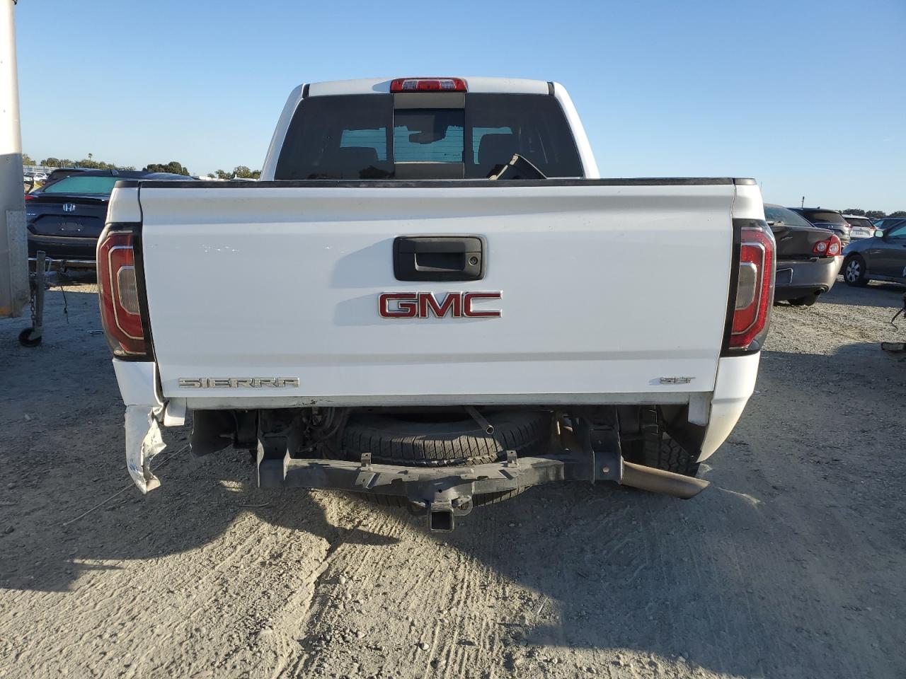 3GTU2NEJ7JG642495 2018 GMC Sierra K1500 Slt