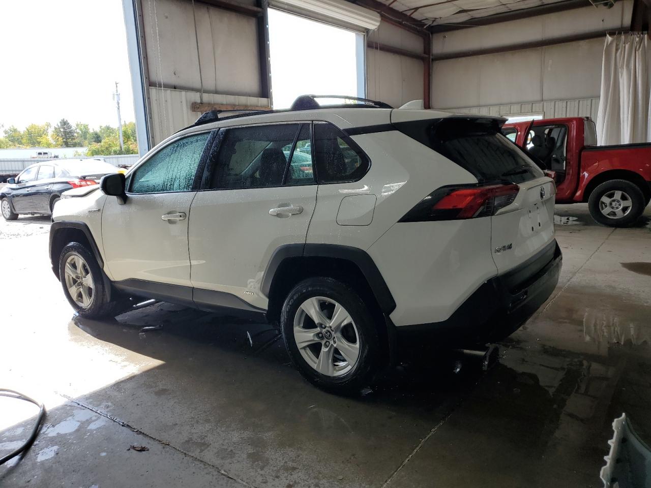 4T3L6RFV5MU014156 2021 TOYOTA RAV 4 - Image 2