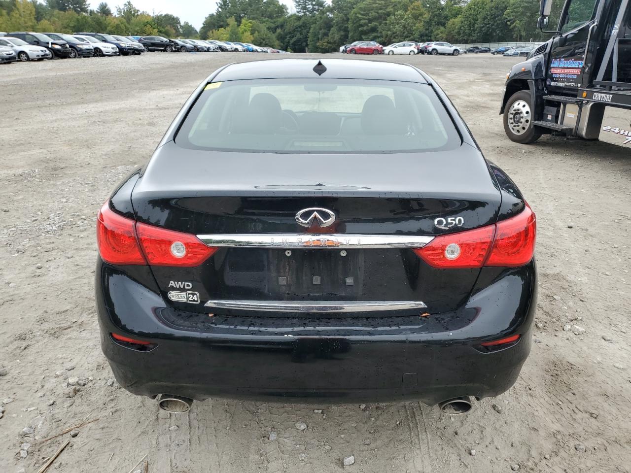 JN1EV7AR3HM832002 2017 Infiniti Q50 Premium