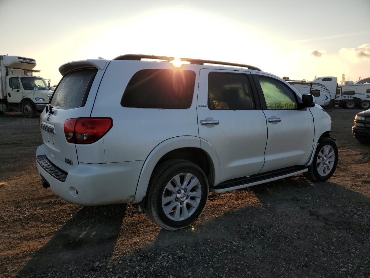 2016 Toyota Sequoia Platinum VIN: 5TDYY5G11GS065941 Lot: 71587704