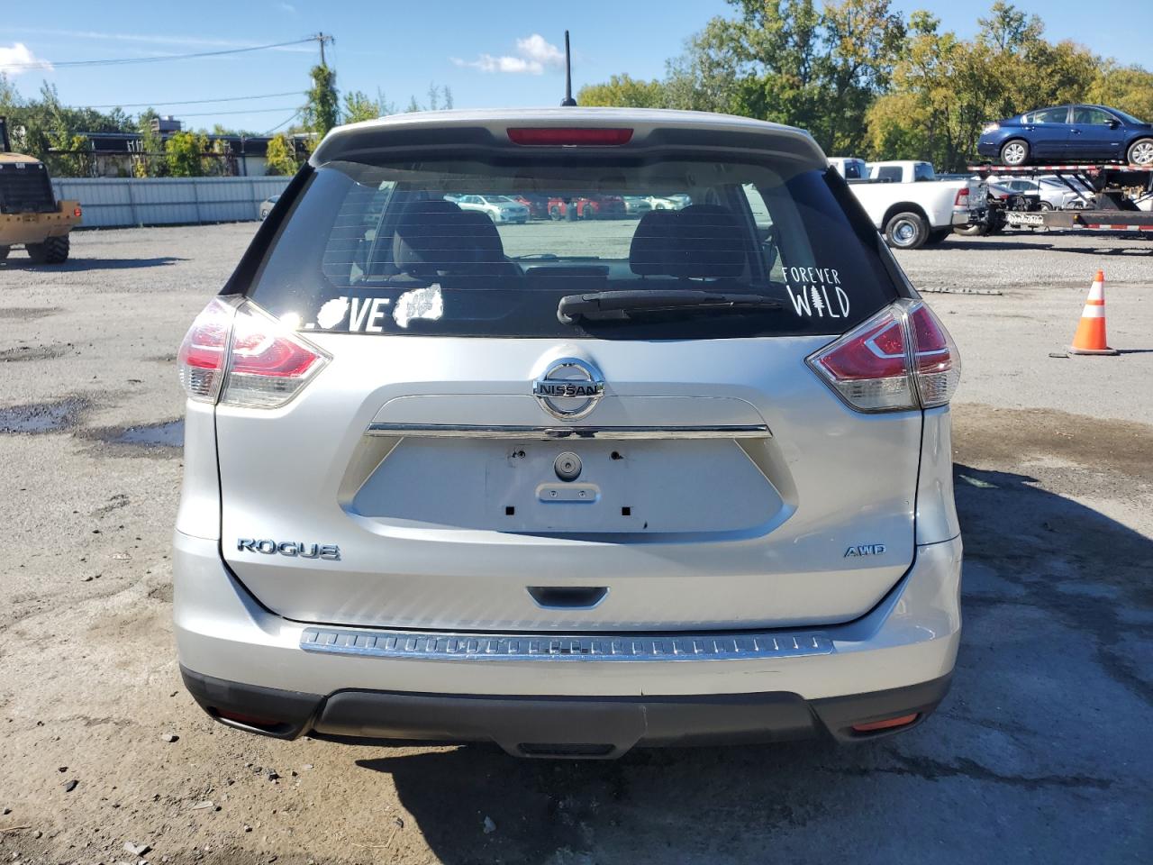 2015 Nissan Rogue S VIN: KNMAT2MV2FP509732 Lot: 70203164