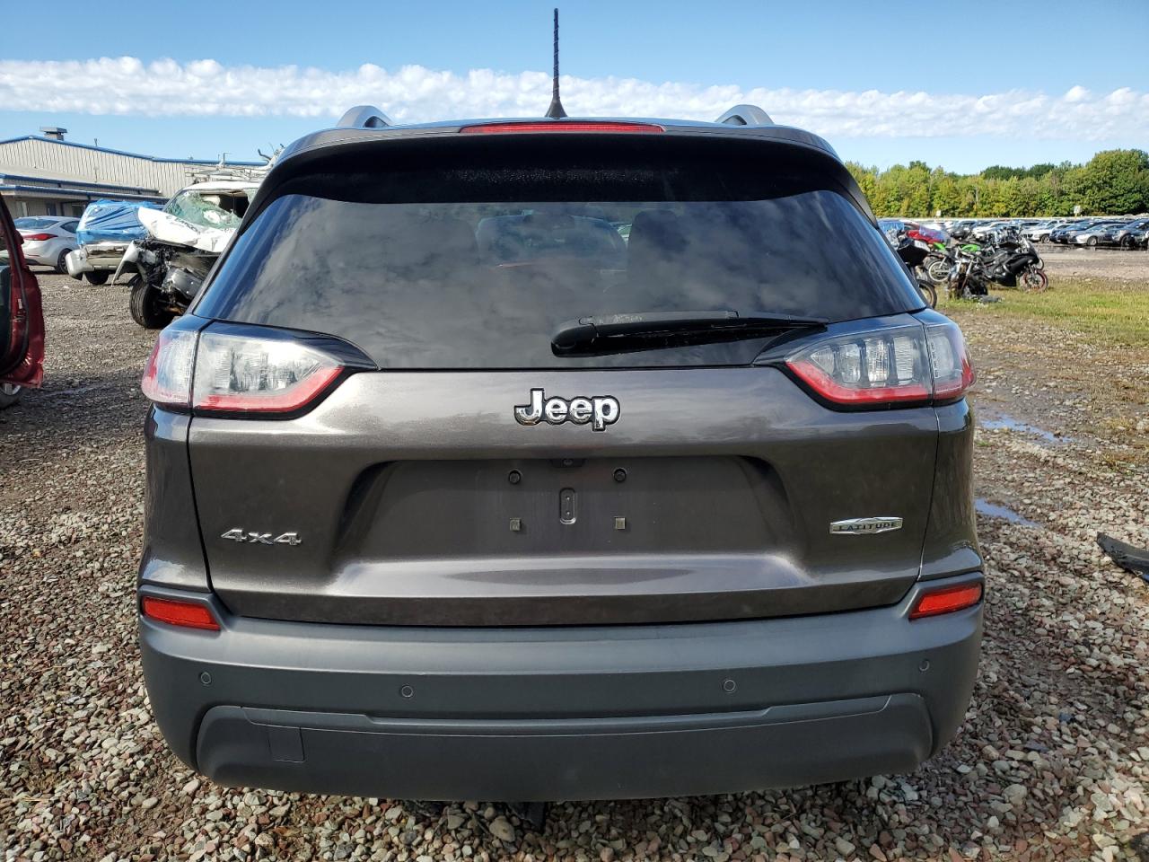 2019 Jeep Cherokee Latitude Plus VIN: 1C4PJMLB4KD307246 Lot: 72940684