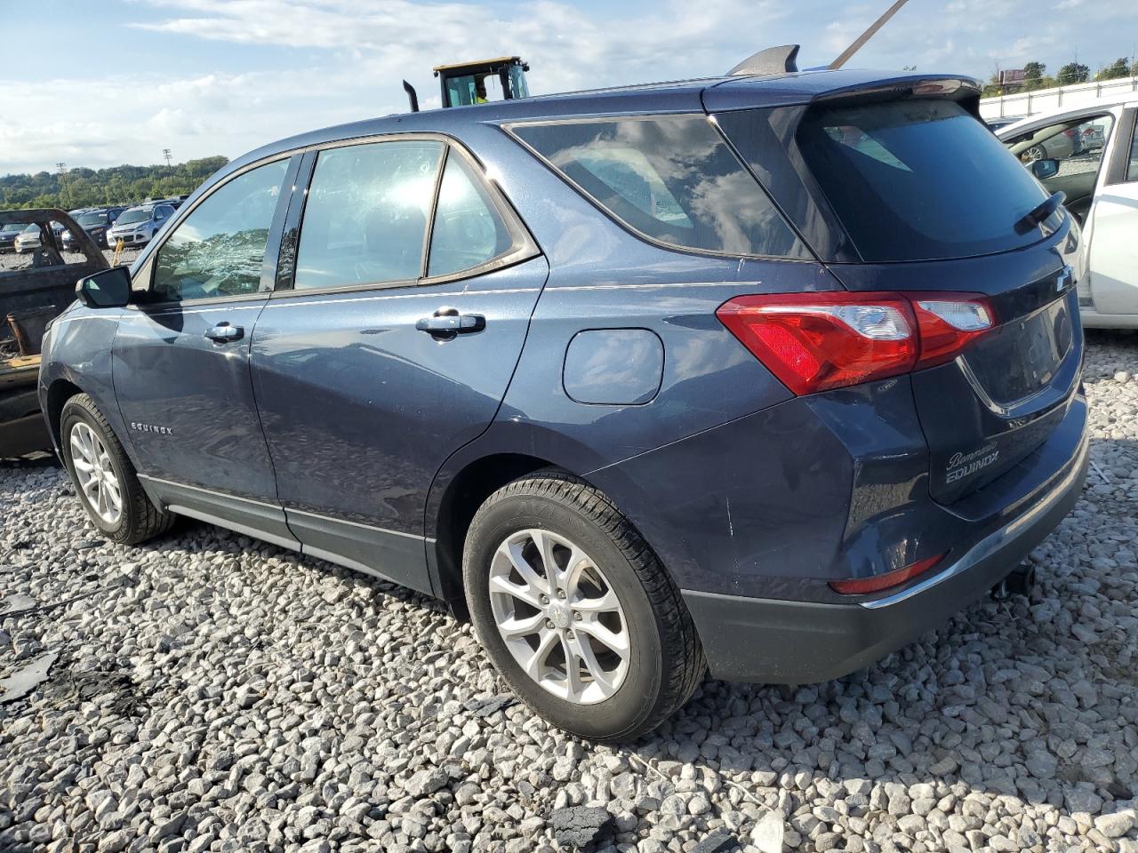 3GNAXHEV1JL116175 2018 CHEVROLET EQUINOX - Image 2