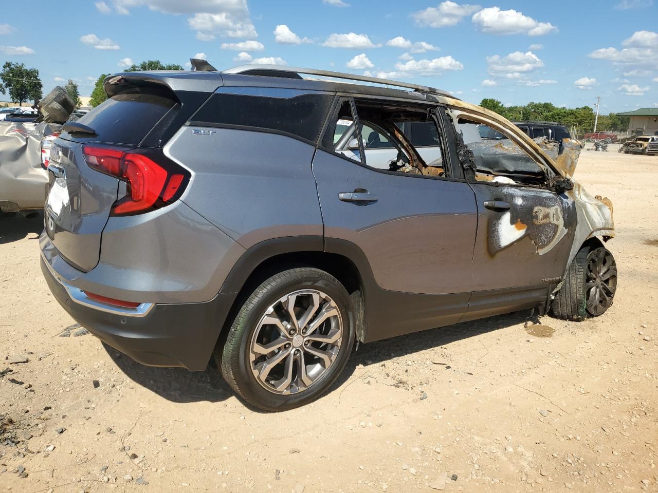 2021 GMC Terrain - Image 3