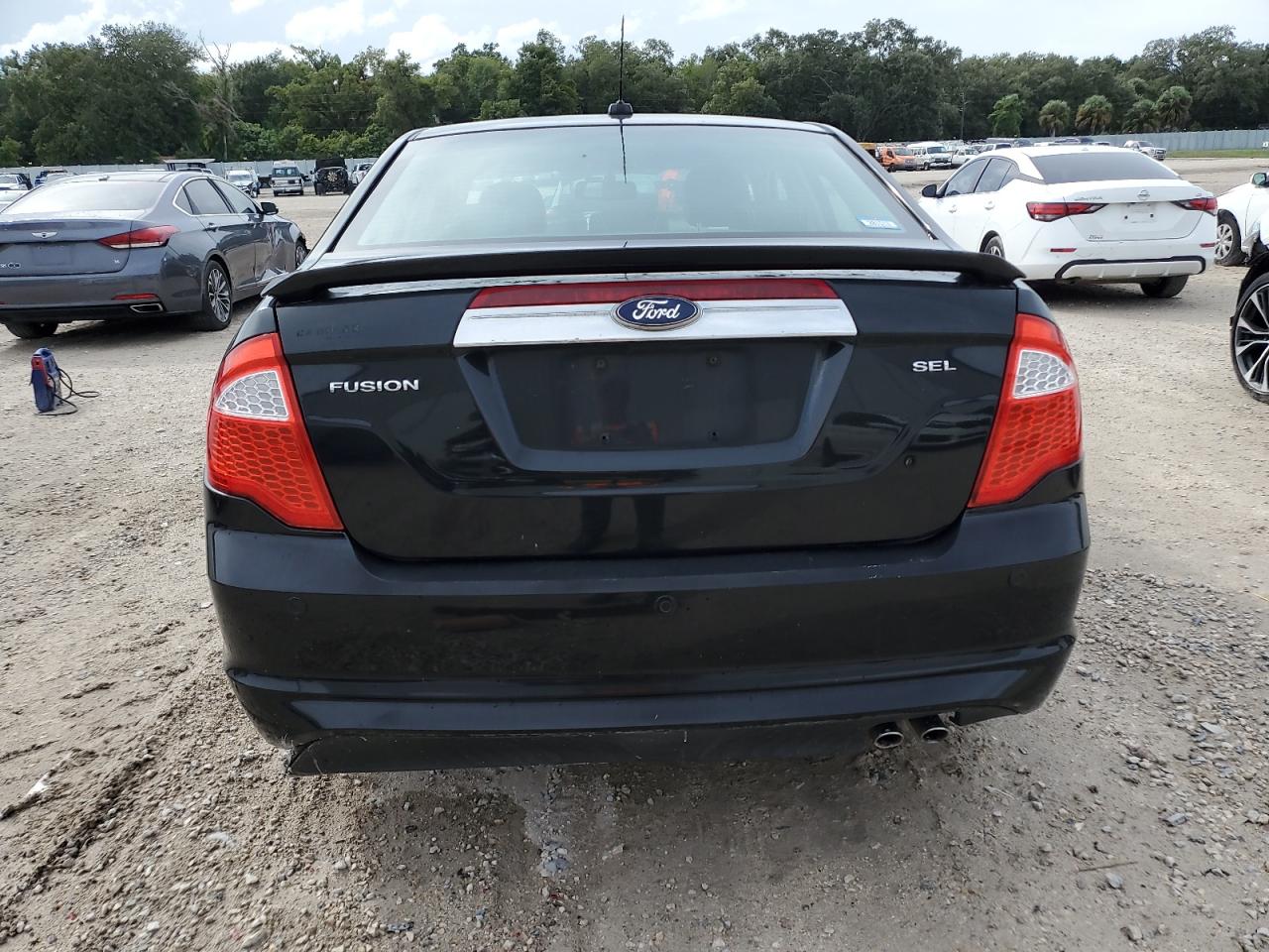 2010 Ford Fusion - Image 6